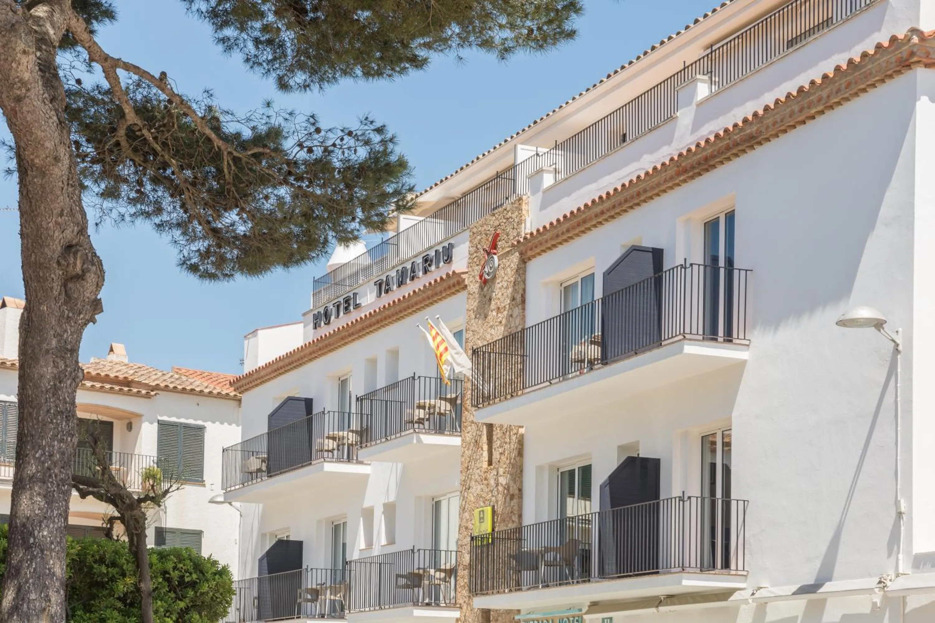 Facade/entrance in Hotel Tamariu