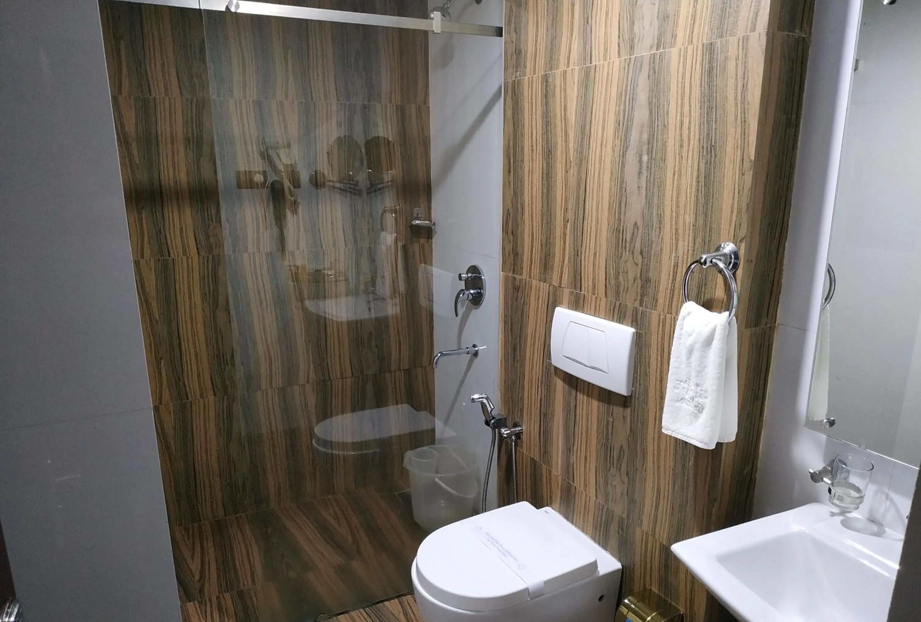 Bathroom in KGA Elite Continental Hotel