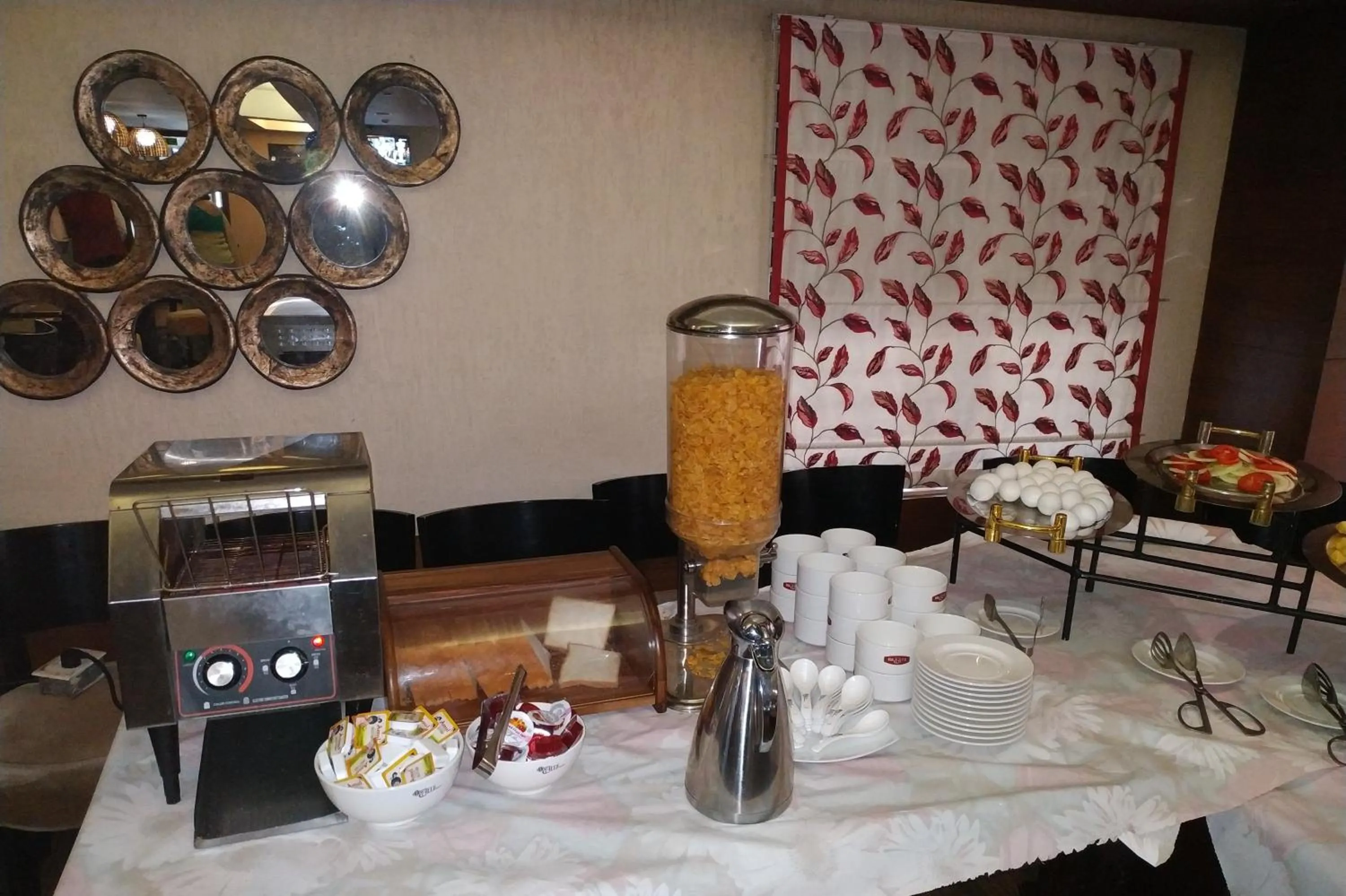 Breakfast in KGA Elite Continental Hotel