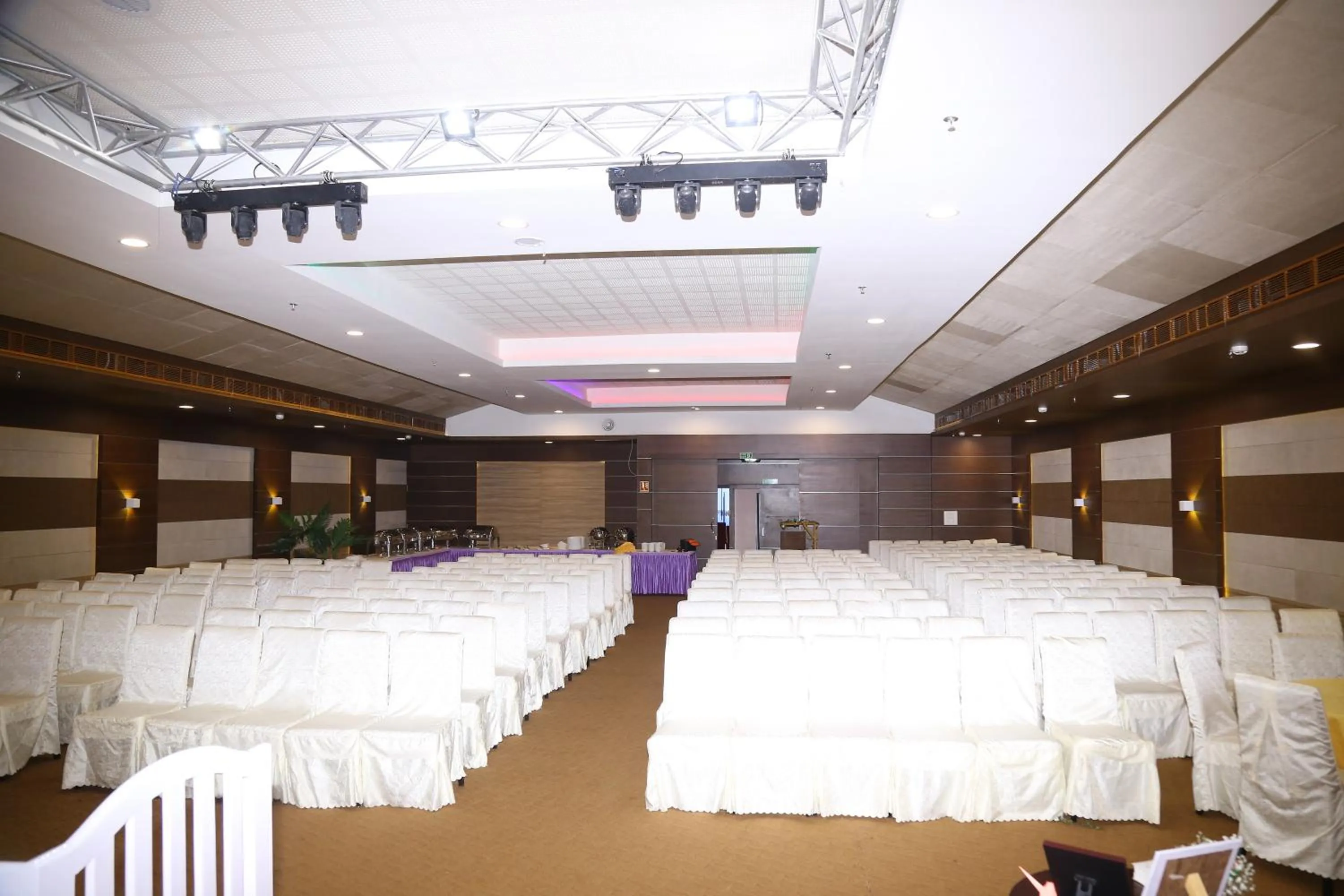 Banquet/Function facilities in KGA Elite Continental Hotel