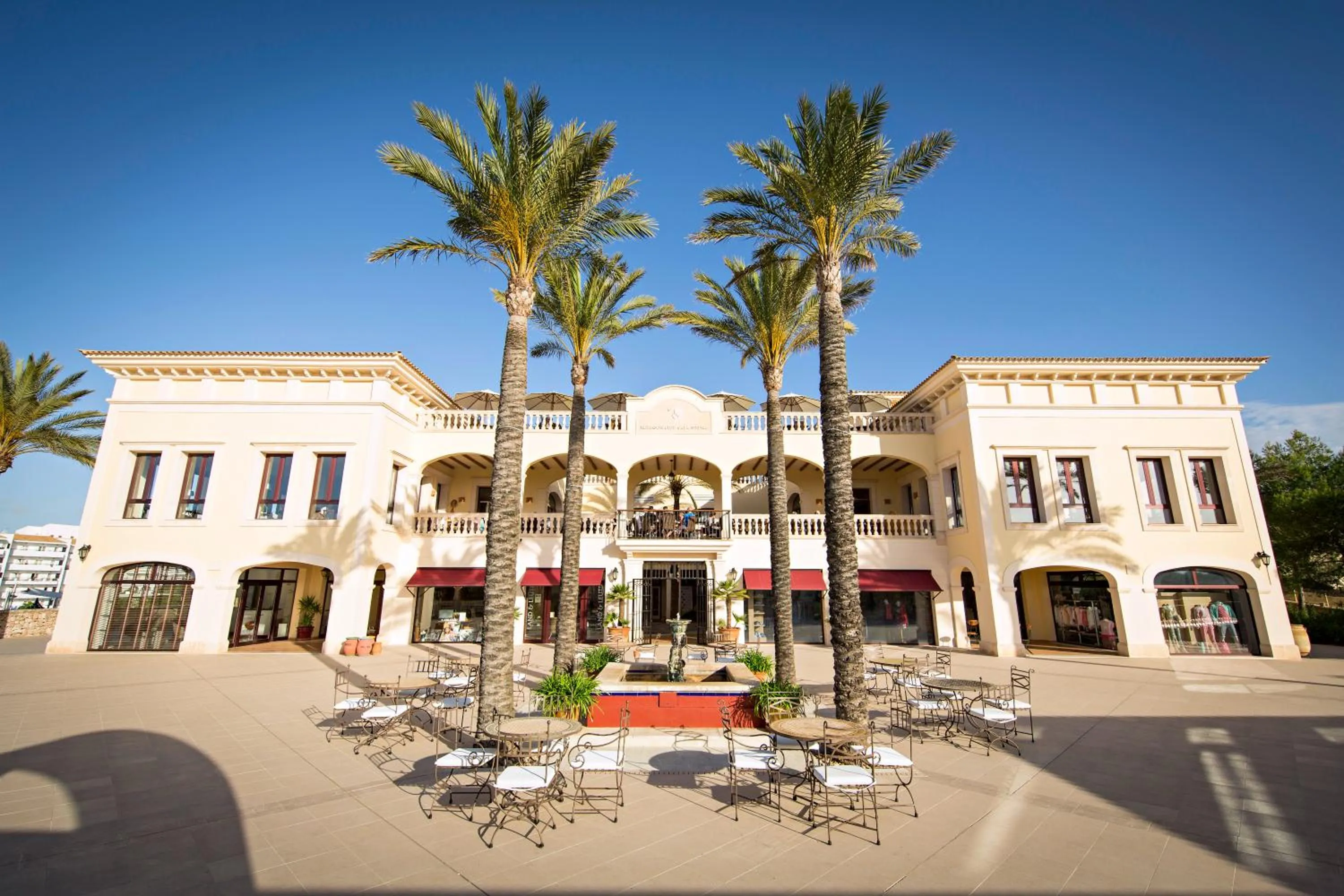 Property building in ROBINSON Cala Serena