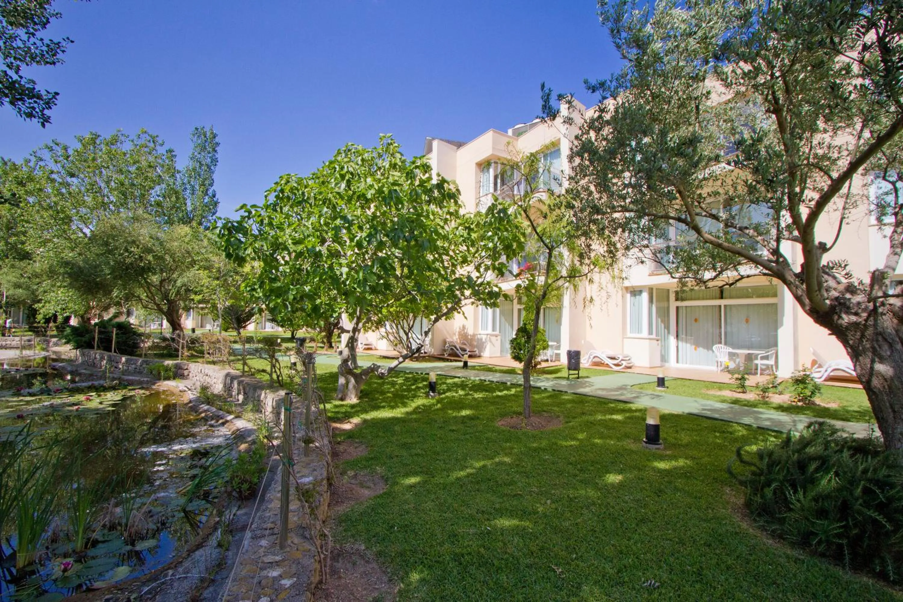 Garden in Aparthotel Duva & Spa