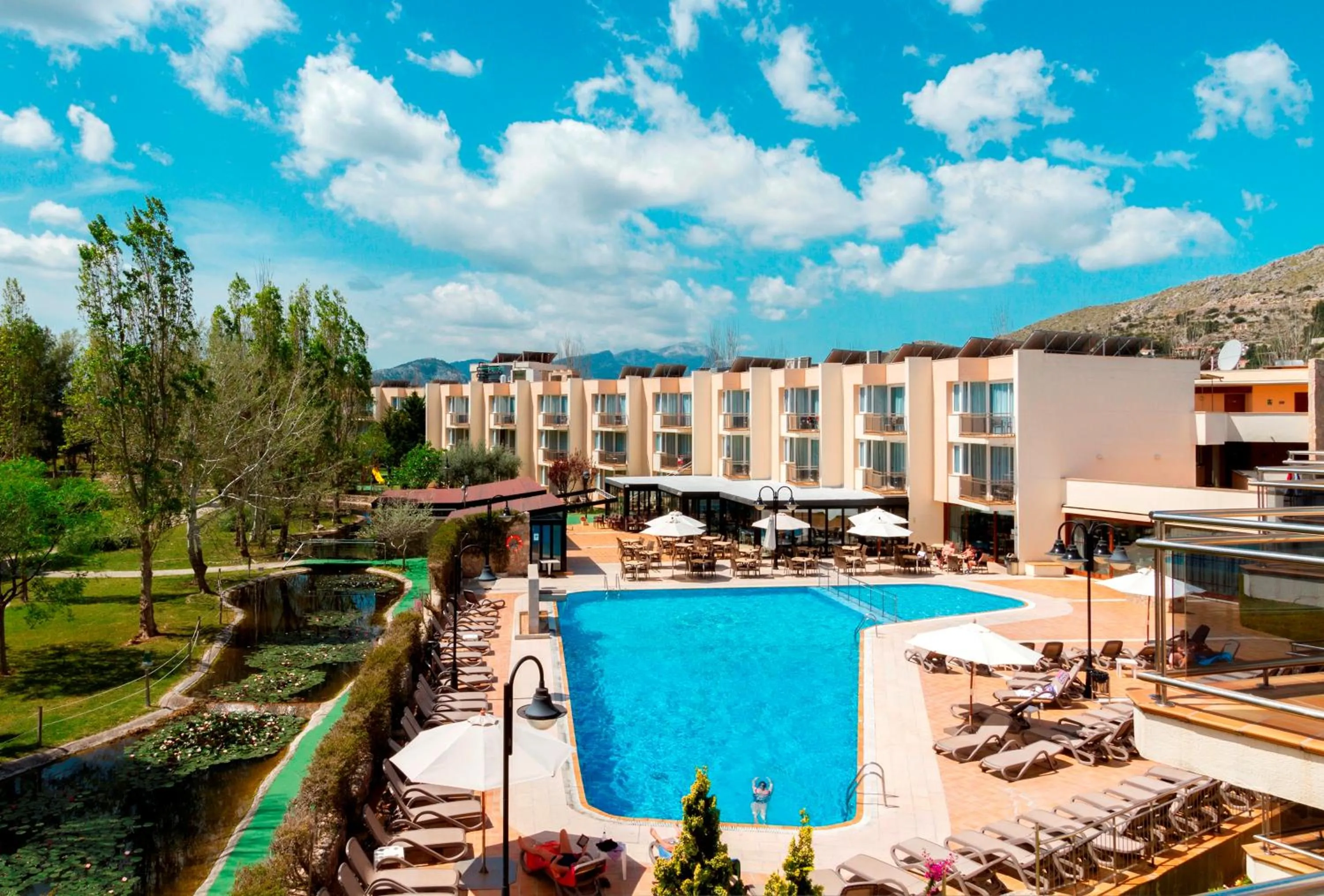 Garden view in Aparthotel Duva & Spa