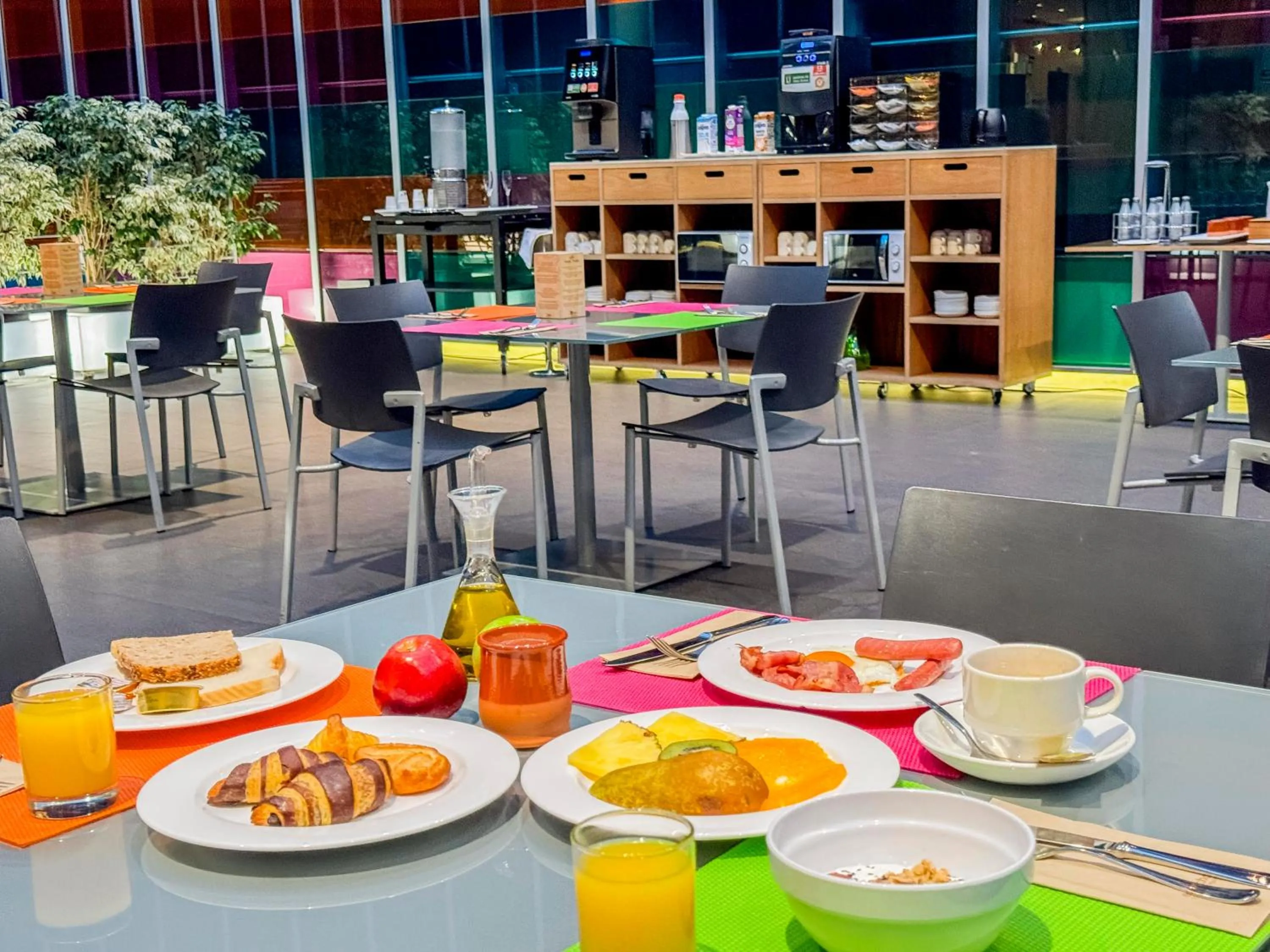 Hotel Jardines de Uleta Suites