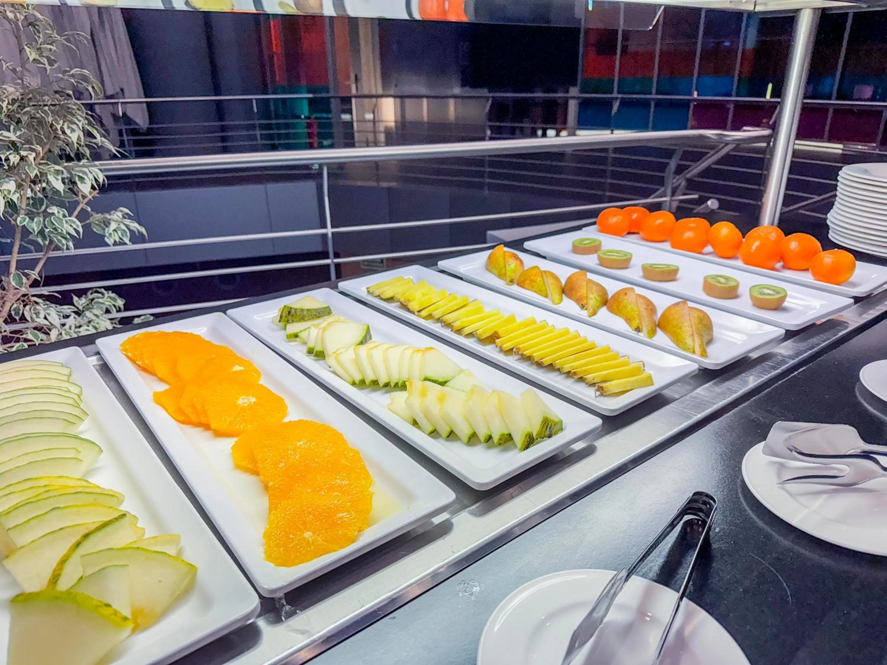 Buffet breakfast in Hotel Jardines de Uleta Suites