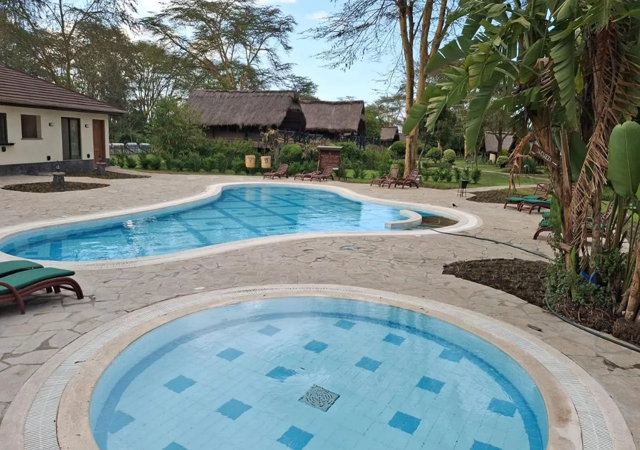 Swimming pool in Sweetwaters Serena Camp