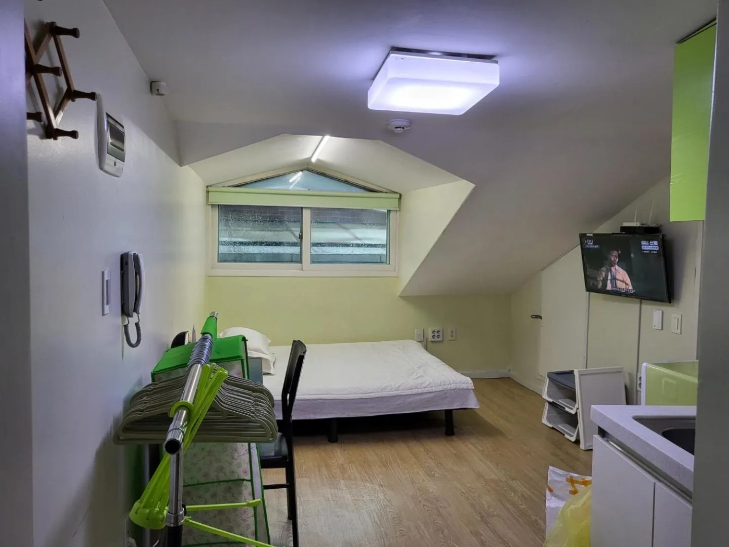 Bed in Seoul Tower Ville