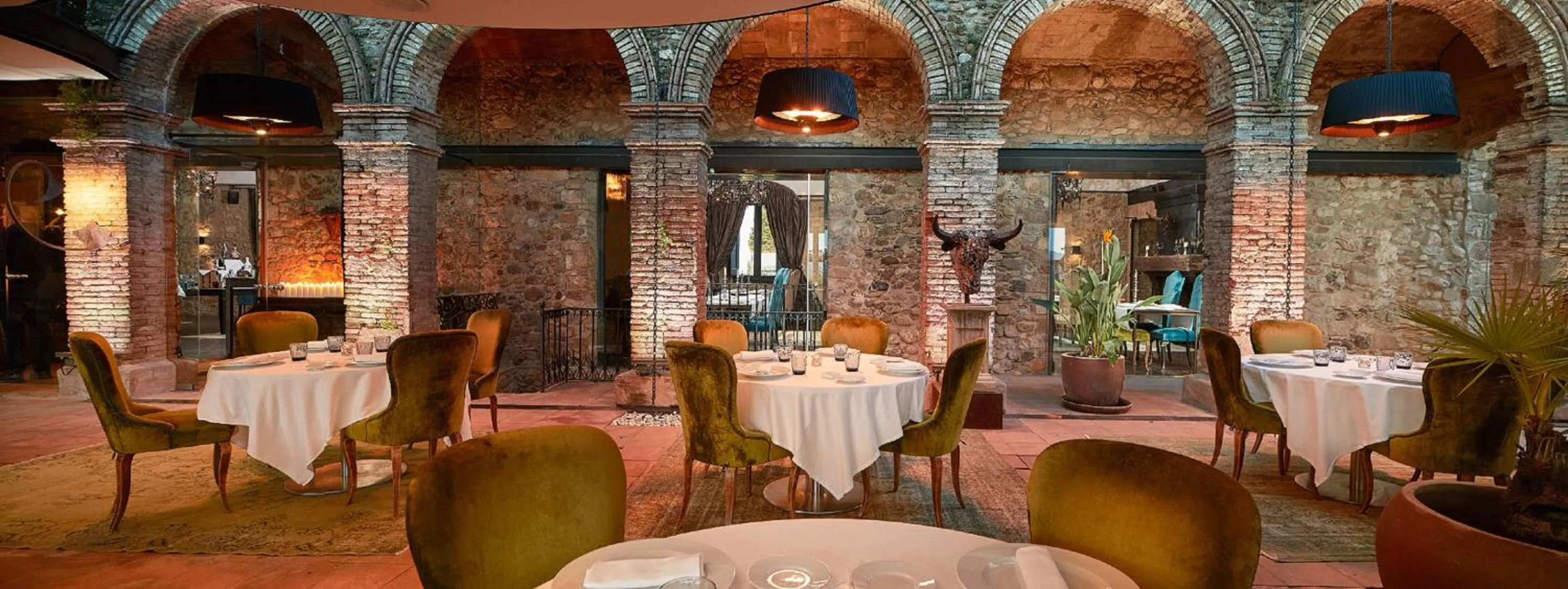 Restaurant/places to eat in Hotel Castell d'Emporda