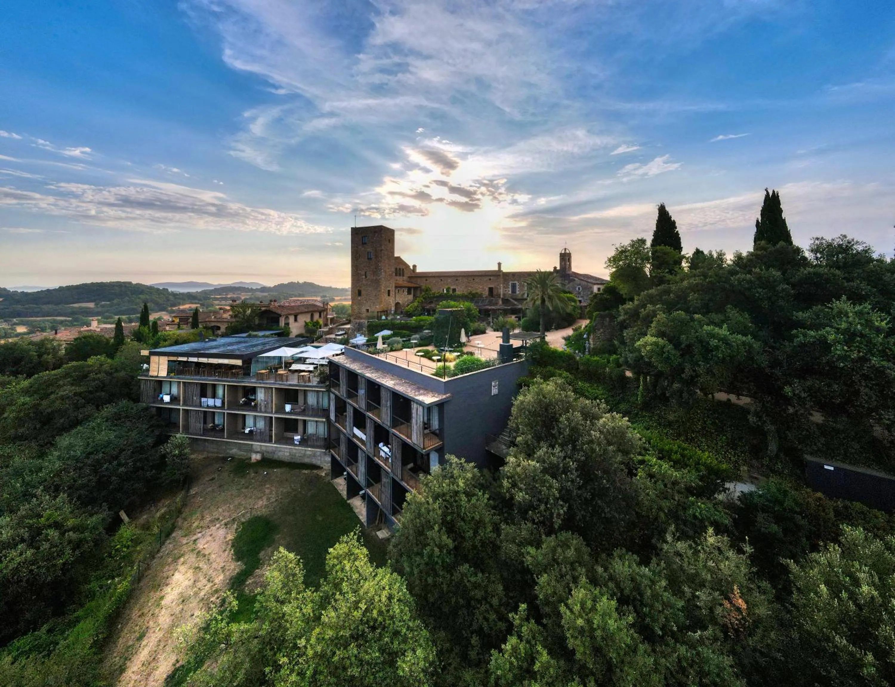 Property building in Hotel Castell d'Emporda