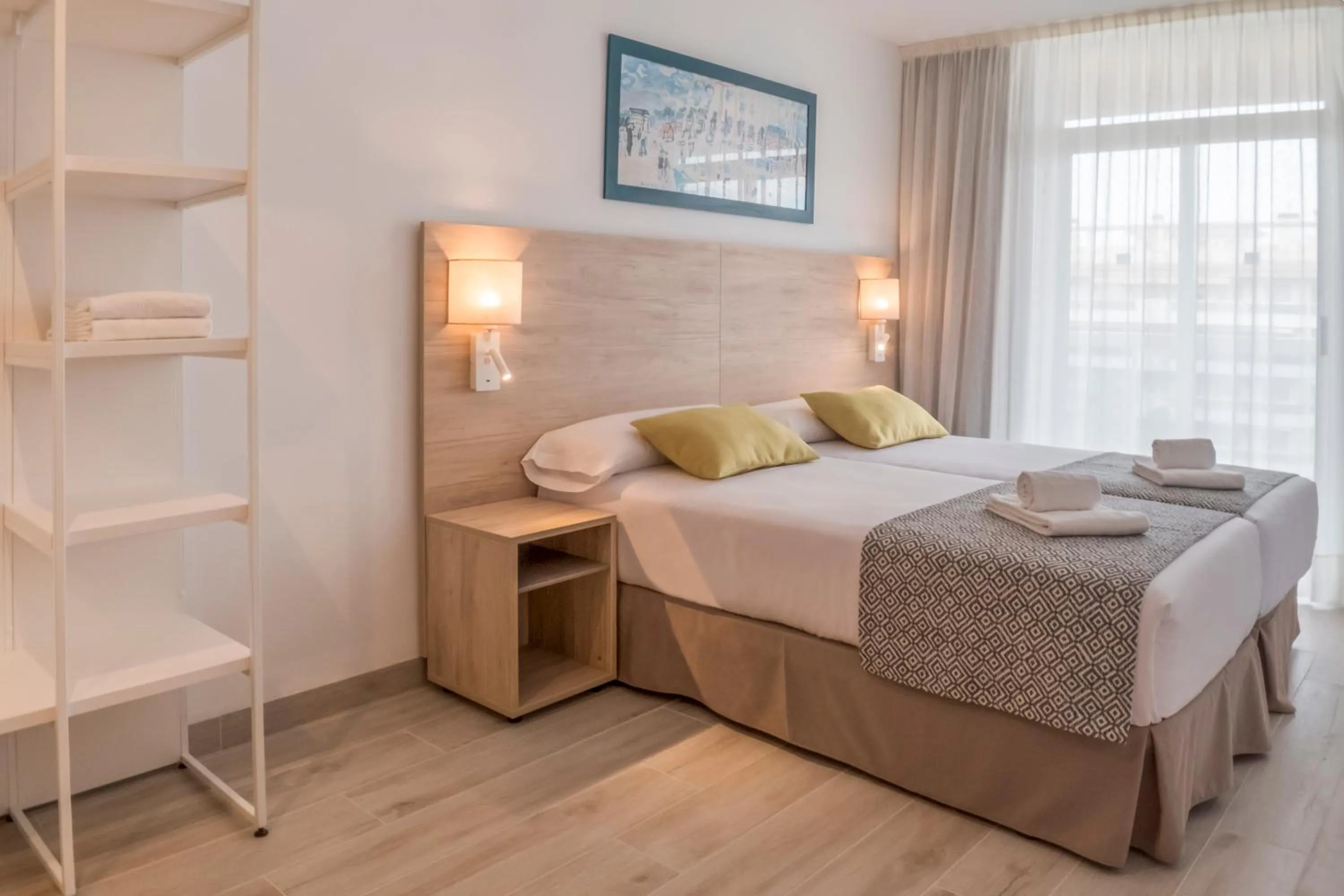 Photo of the whole room, Bed in Aparthotel Cye Holiday Centre