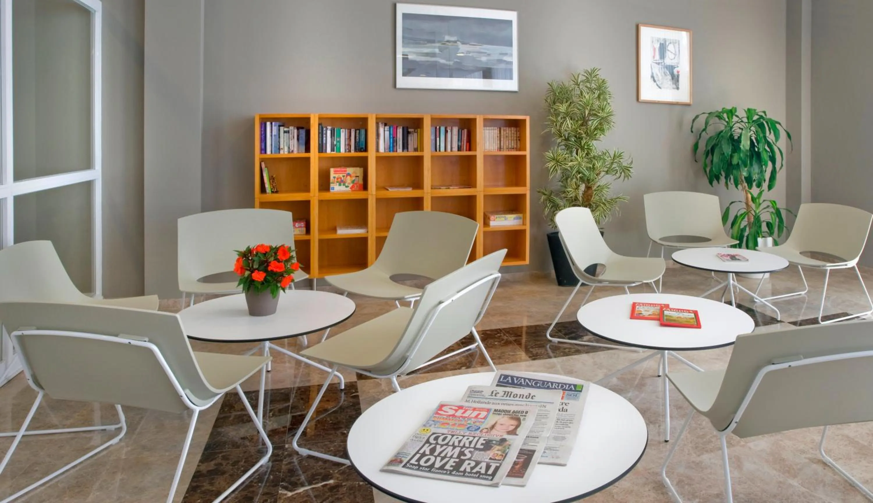 Lobby or reception in Aparthotel Cye Holiday Centre