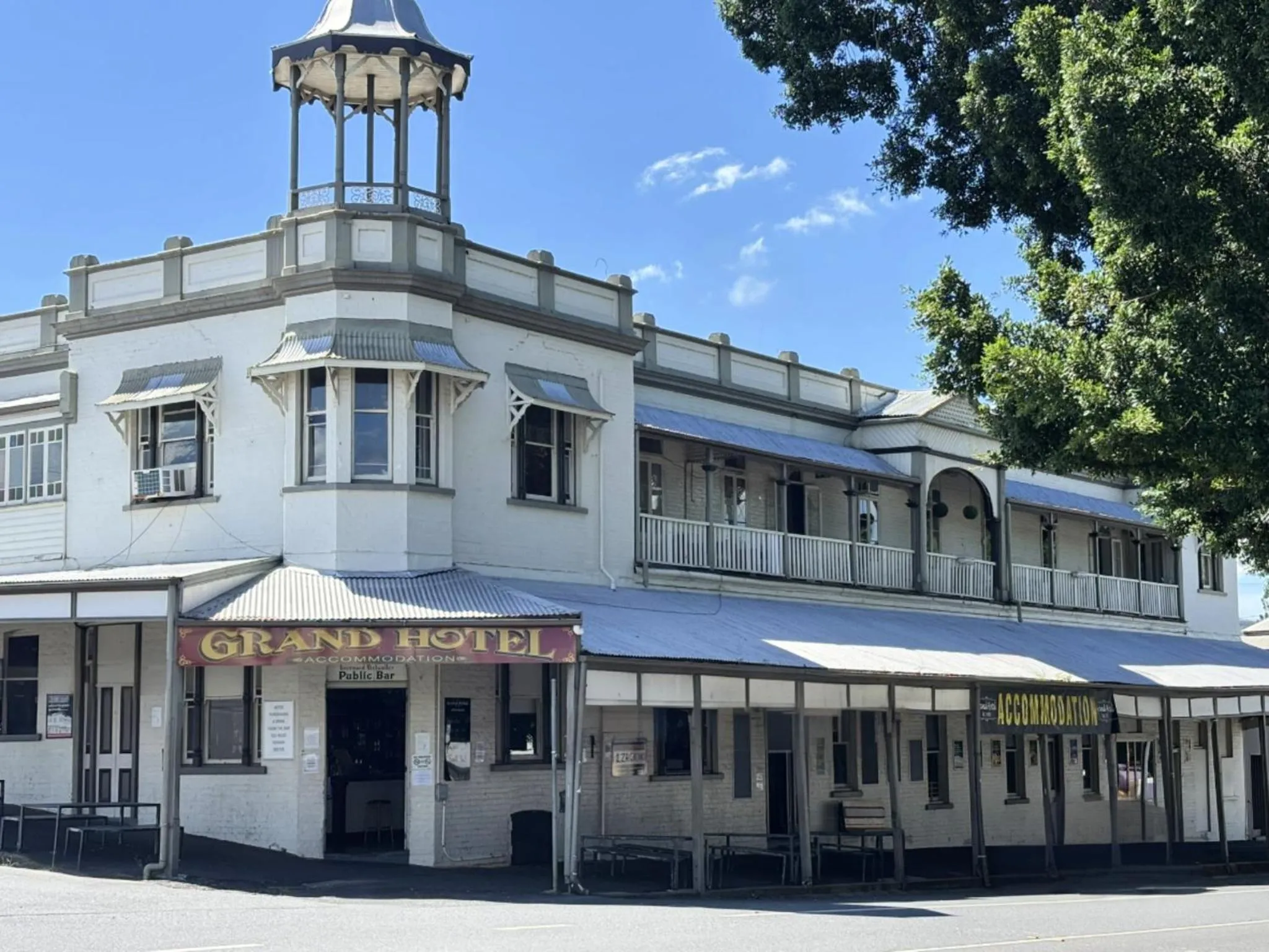 Property building in Grand Hotel Mount Morgan