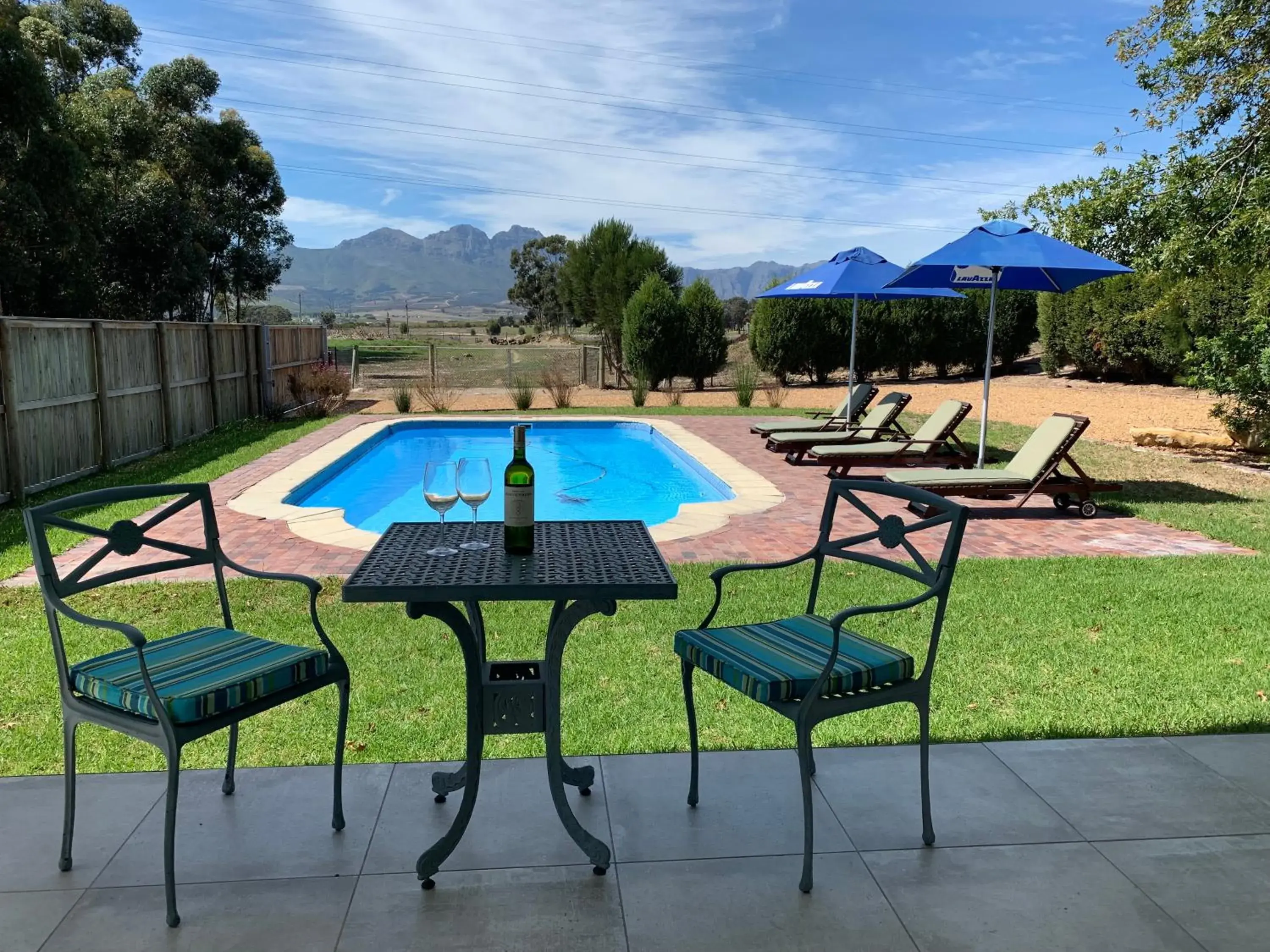 King Room with Pool View in Vine Guesthouse King Room with Pool View in Vine Guesthouse