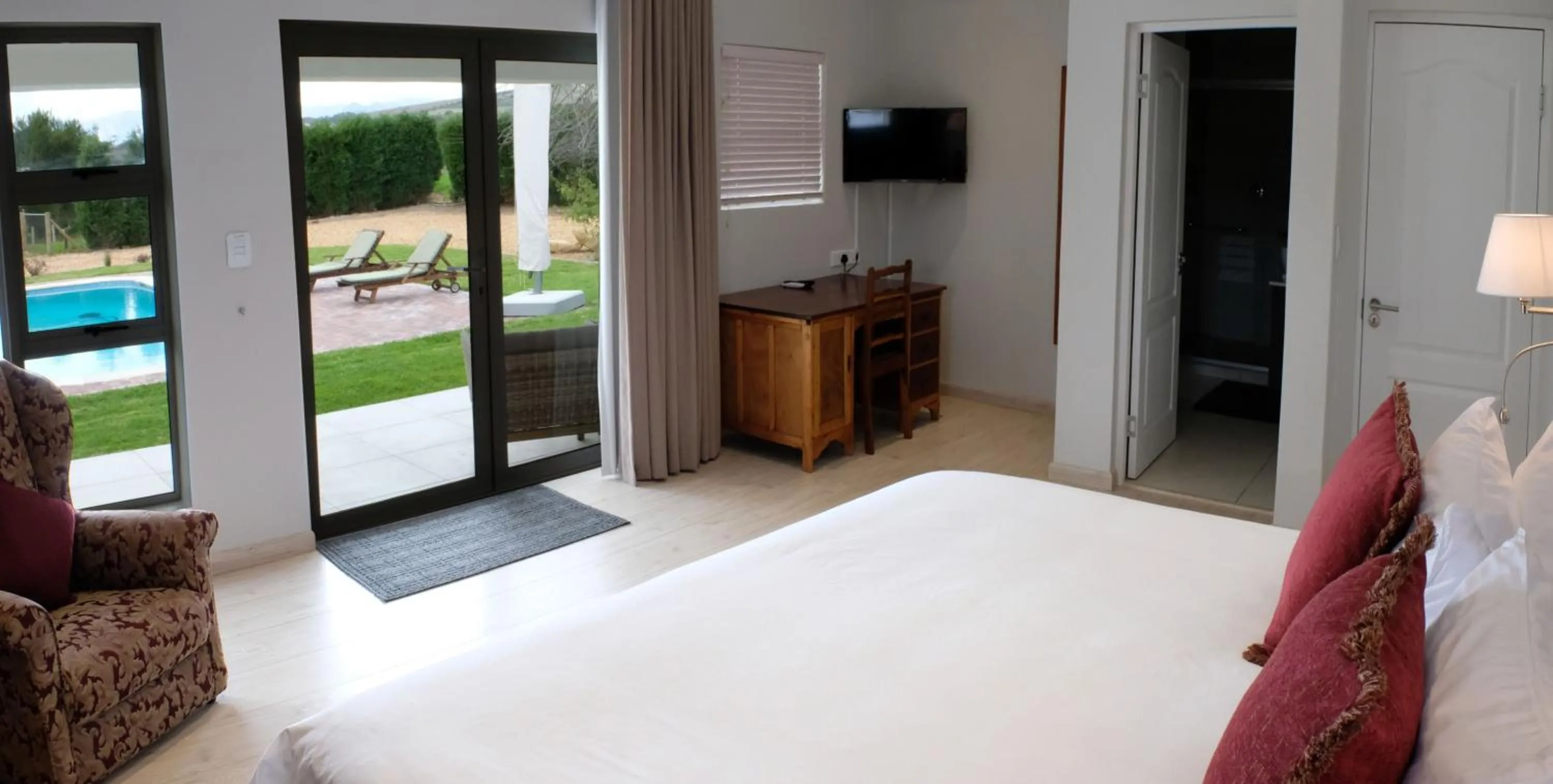 TV and multimedia, Bed in Vine Guesthouse