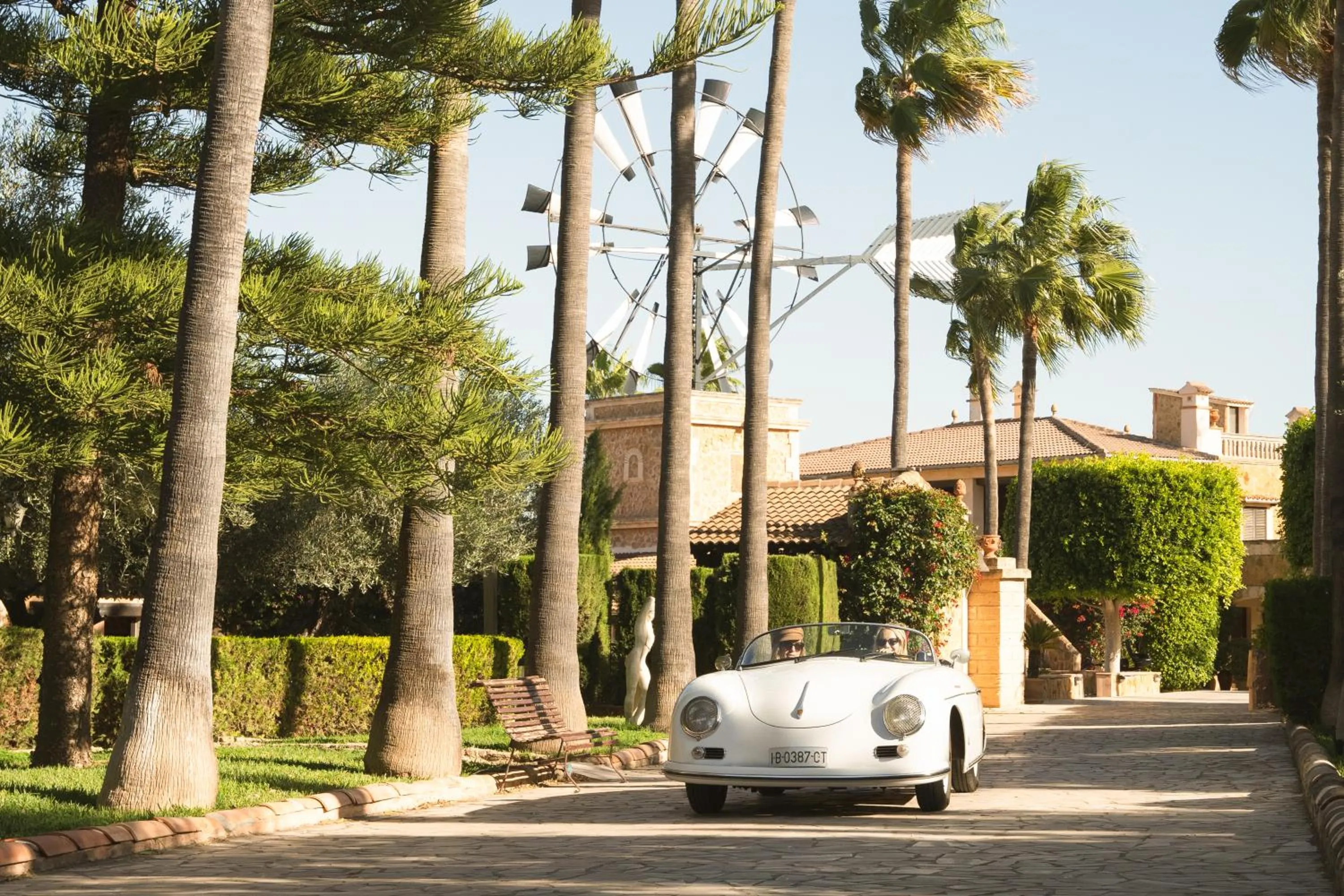 Facade/entrance in Posada d' Es Molí