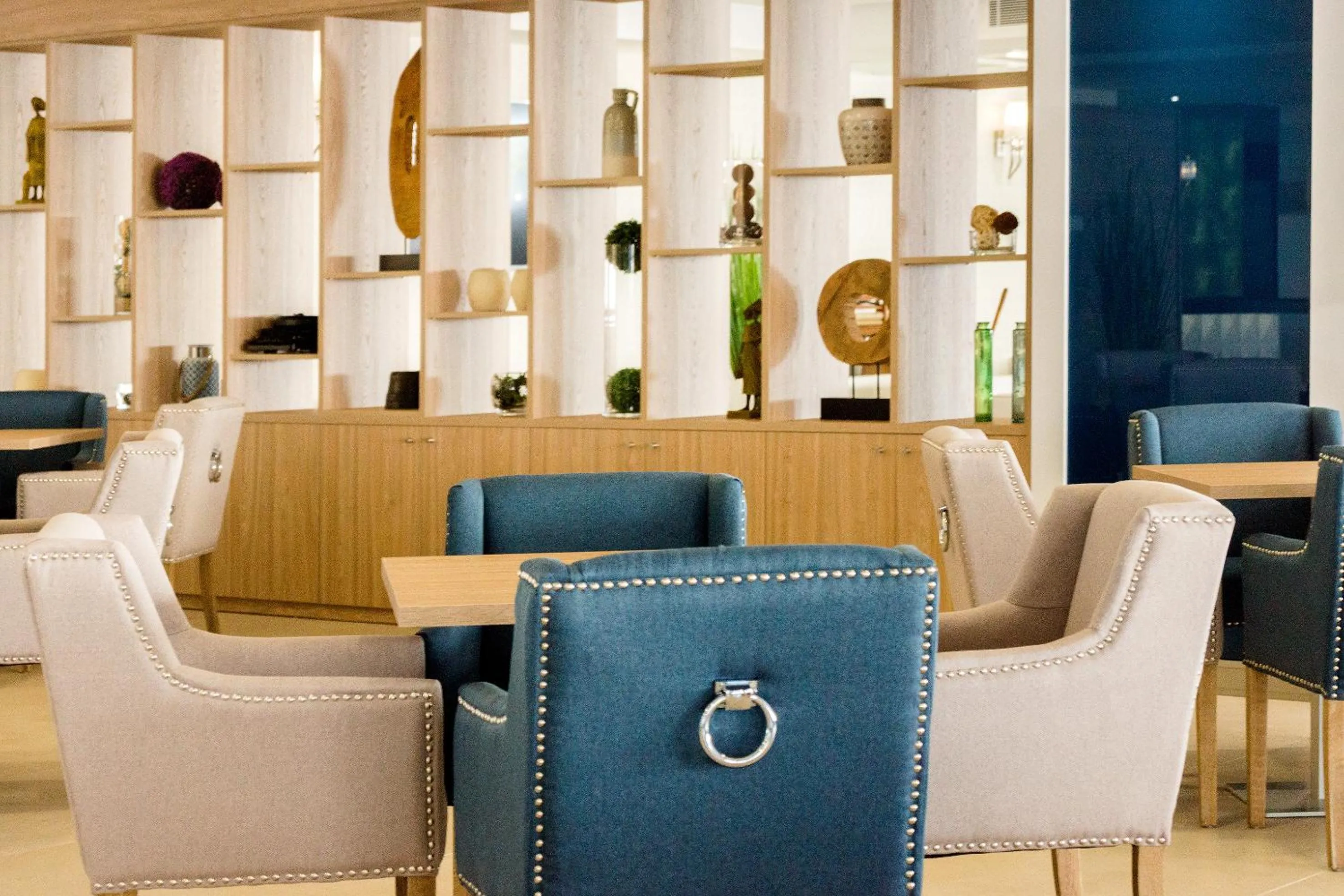 Lounge or bar in Tomir Portals Suites - Adults Only