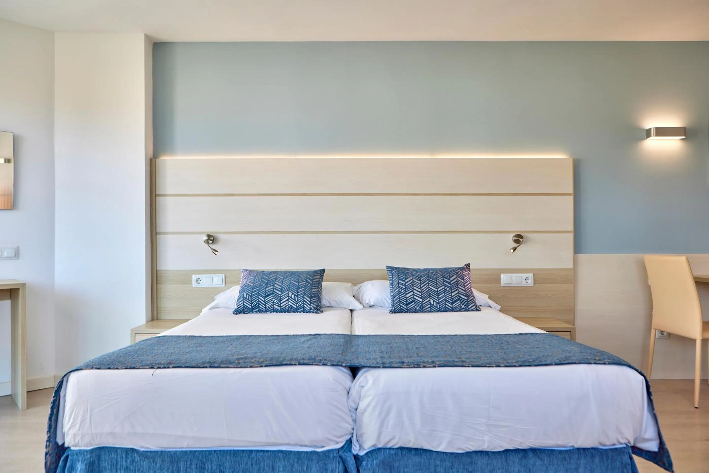 Bedroom, Bed in Tomir Portals Suites - Adults Only