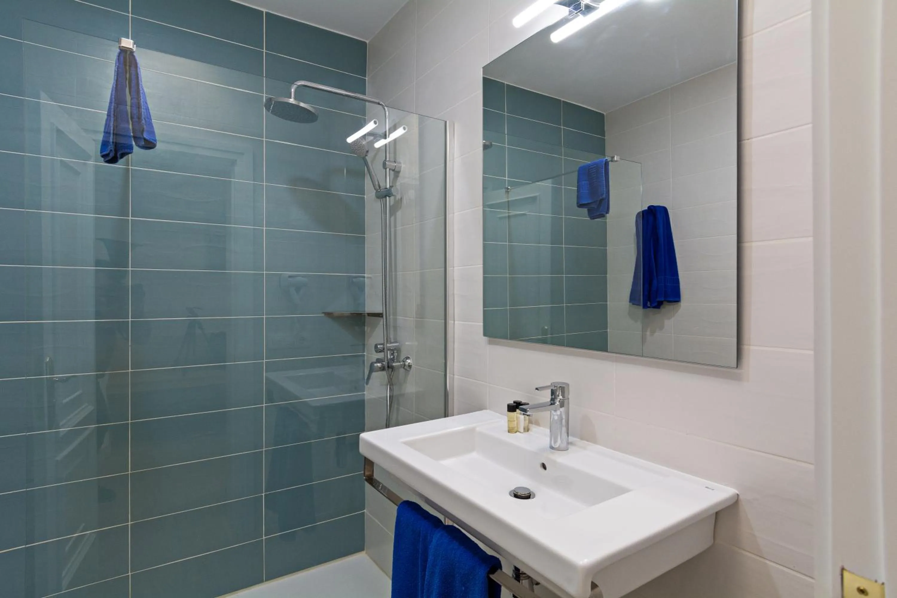 Shower in Apartamentos Panorama Adults Only