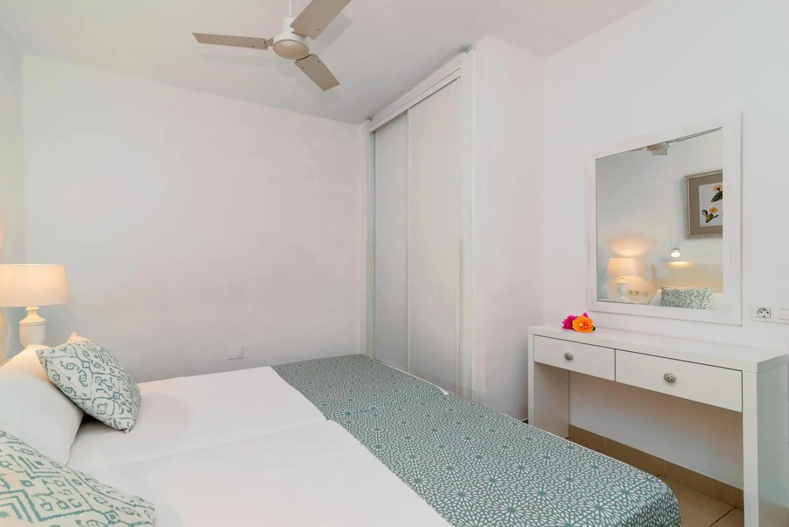 Bedroom, Bed in Apartamentos Parque Tropical en Lanzarote