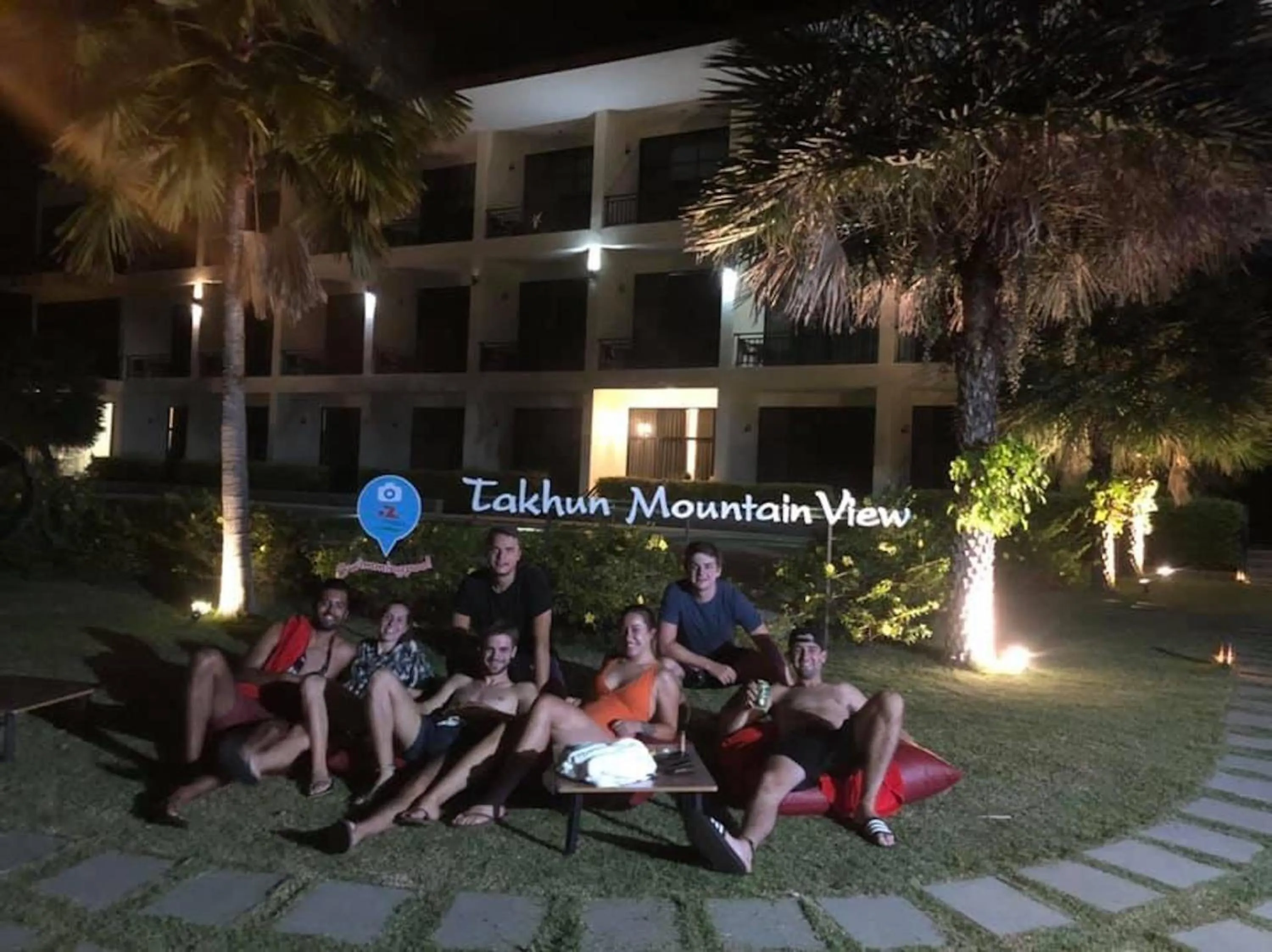 group of guests in Takhun Mountain View