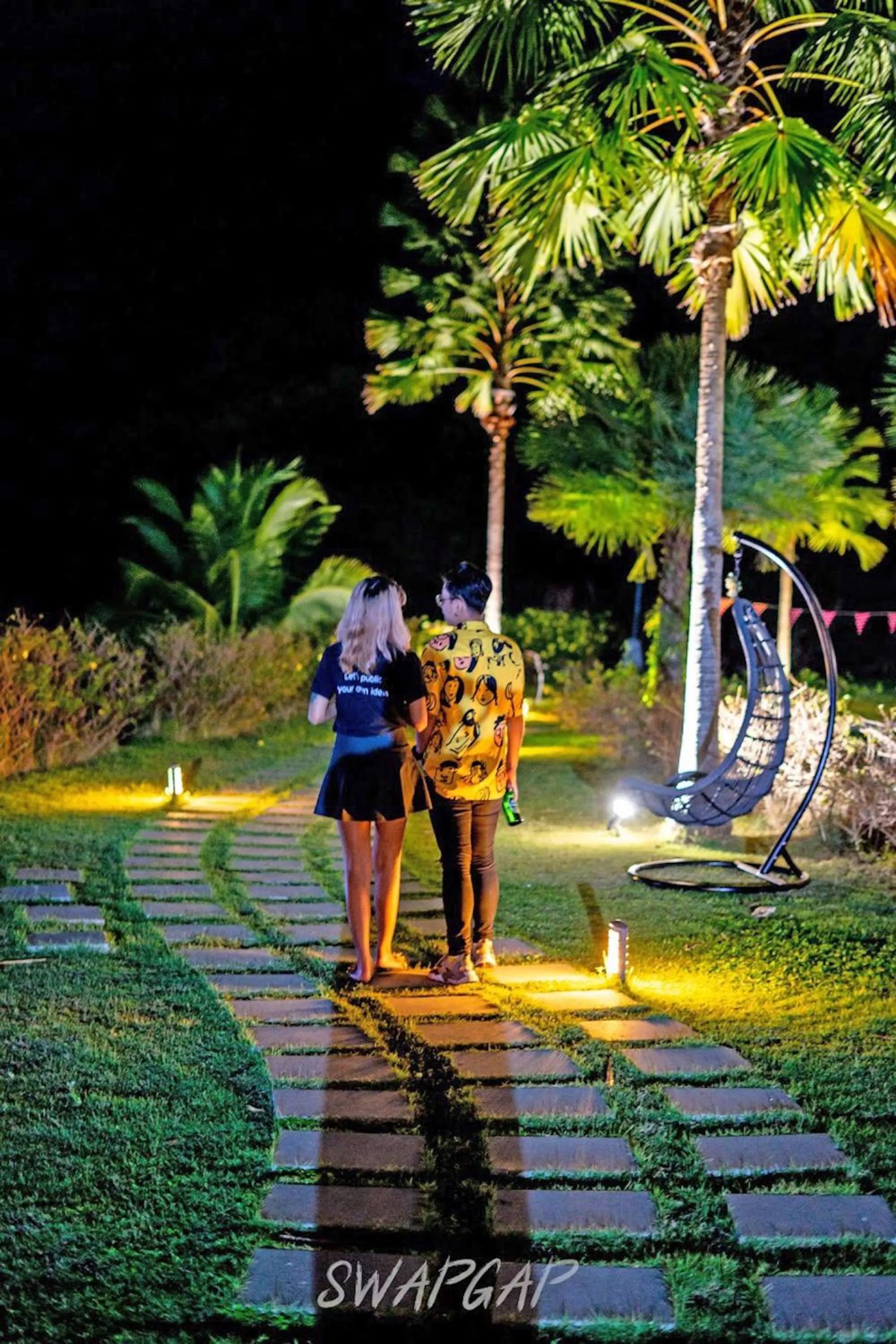 People in Takhun Mountain View