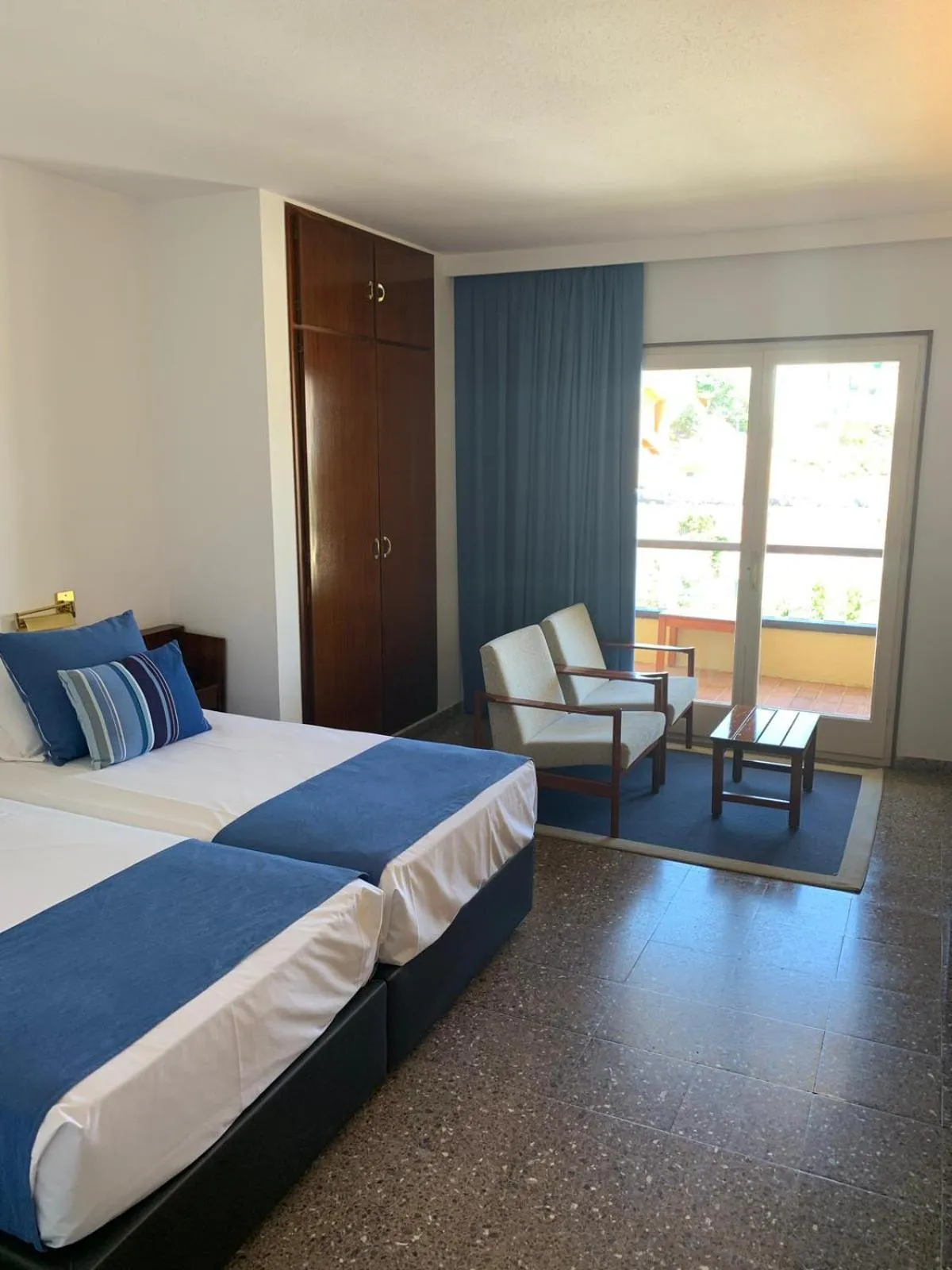 Bed in Almadraba Park Hotel