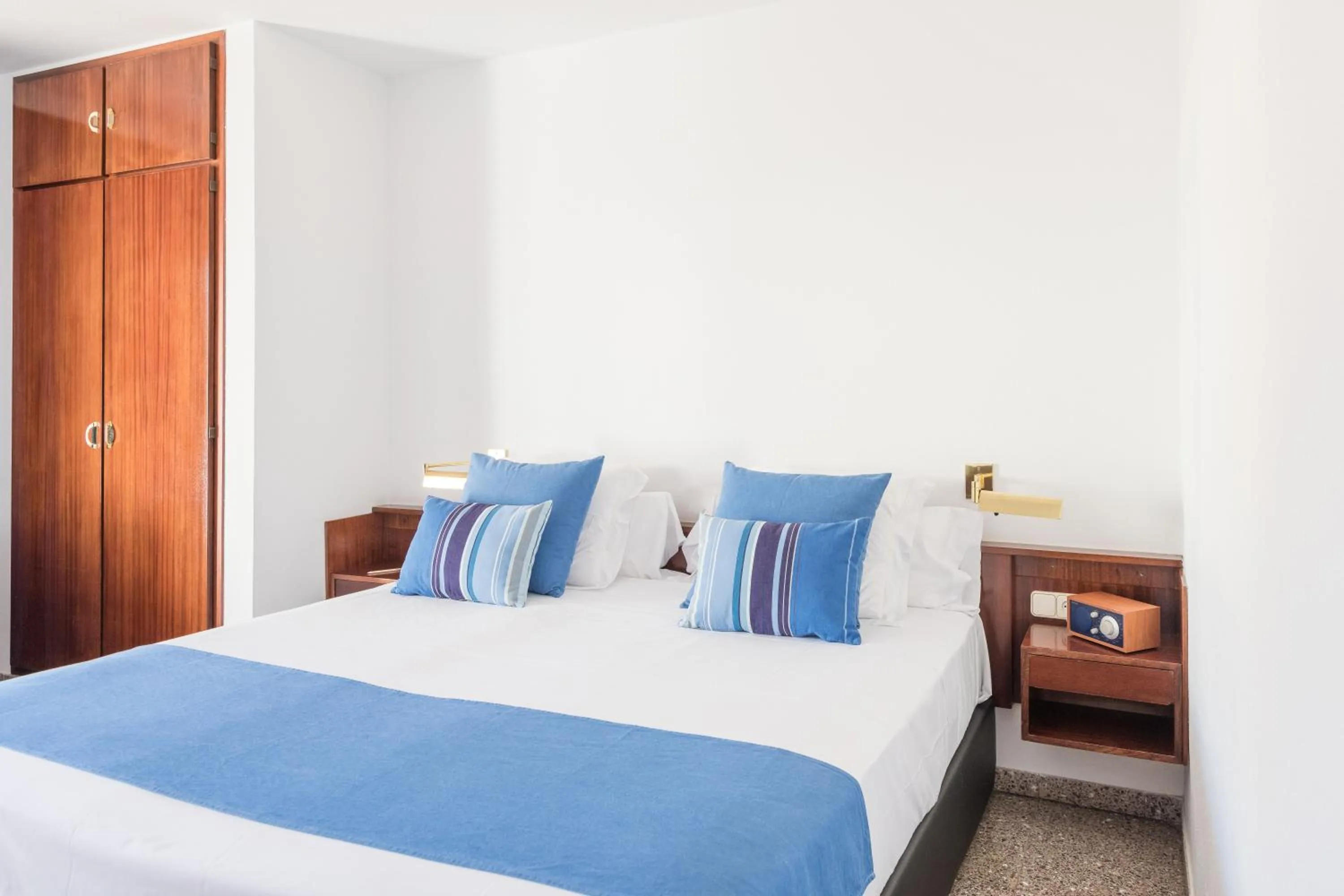 Bedroom, Bed in Almadraba Park Hotel