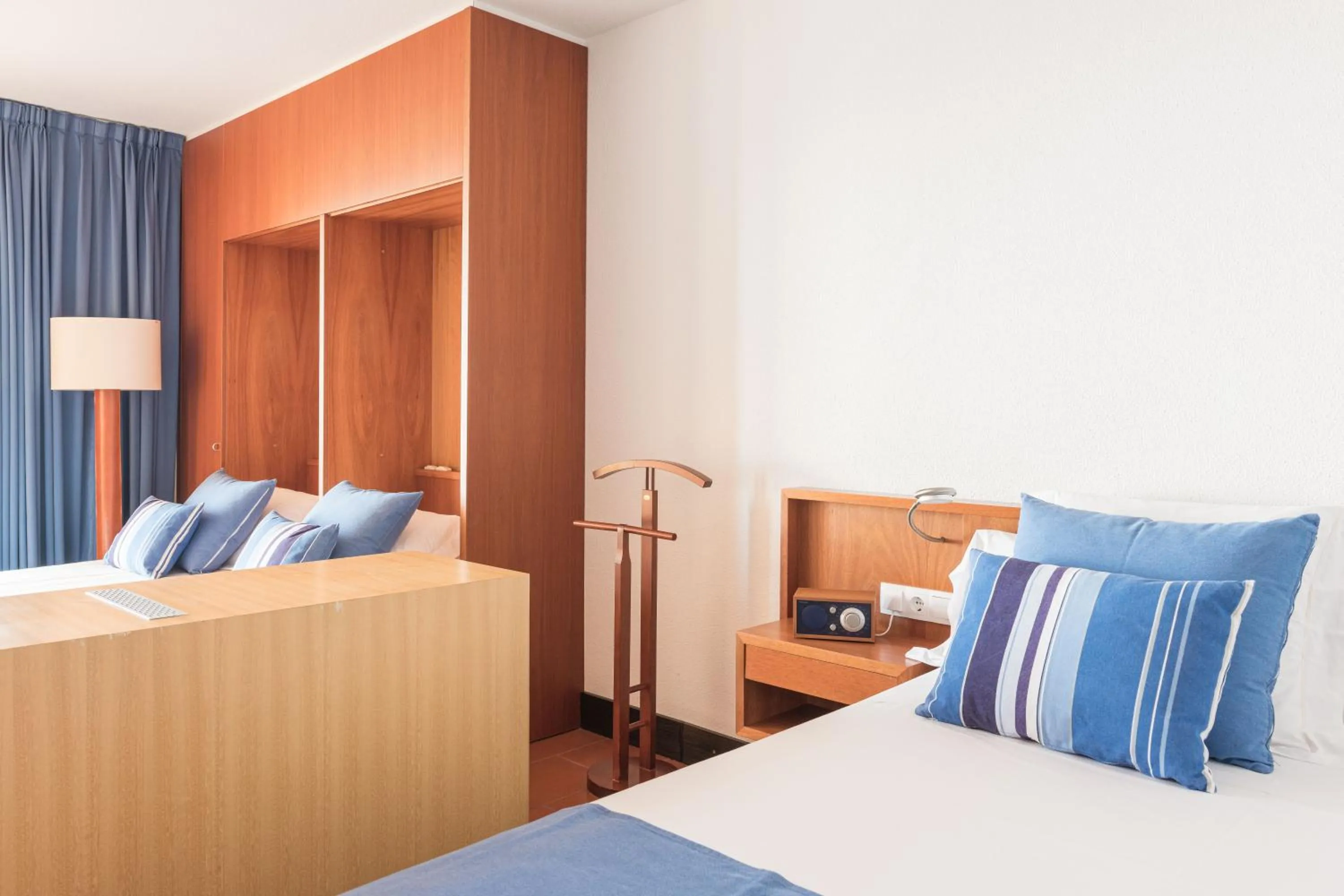 Bedroom, Bed in Almadraba Park Hotel