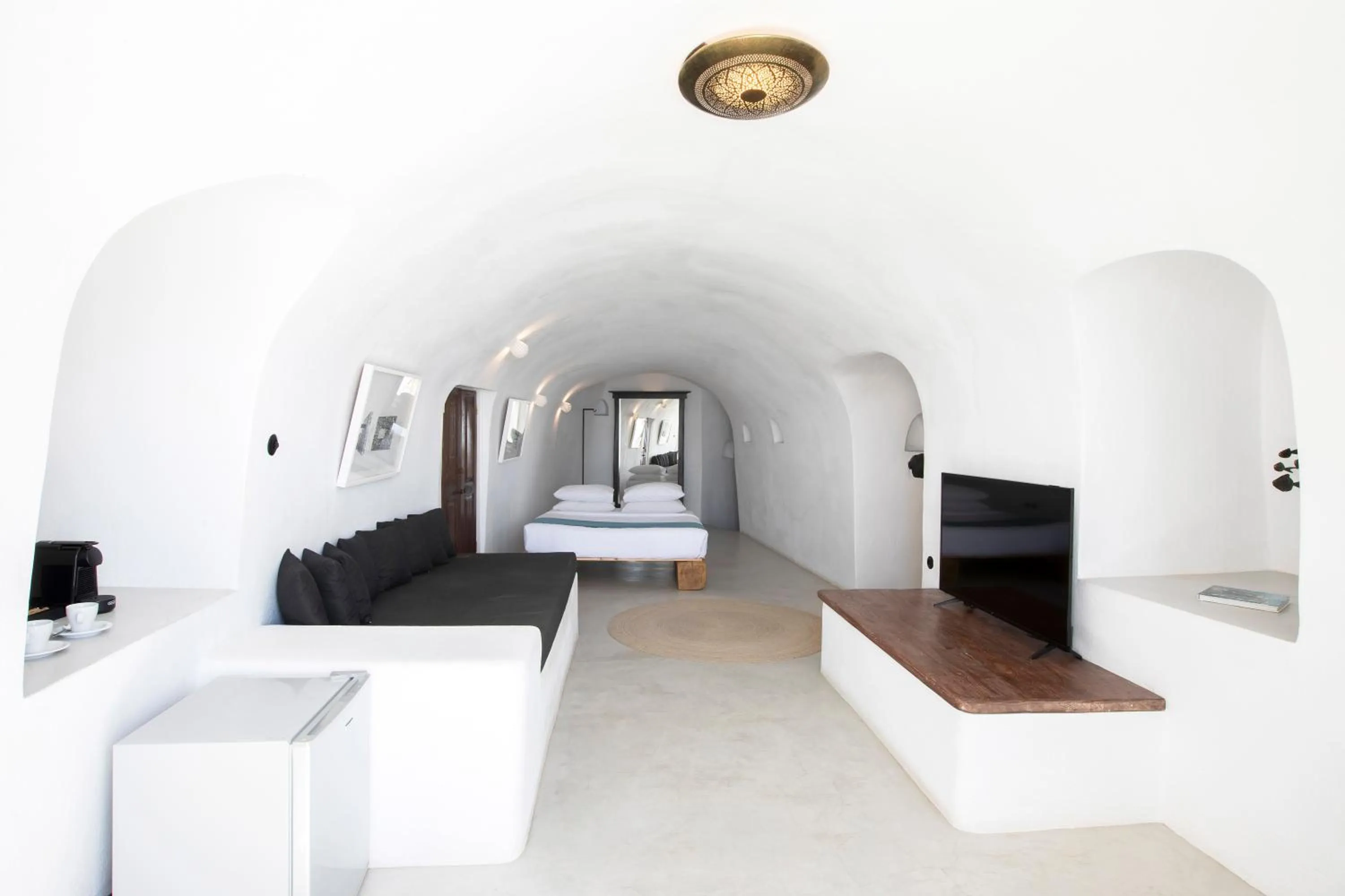 Bed in Ducato di Oia - Adults Only