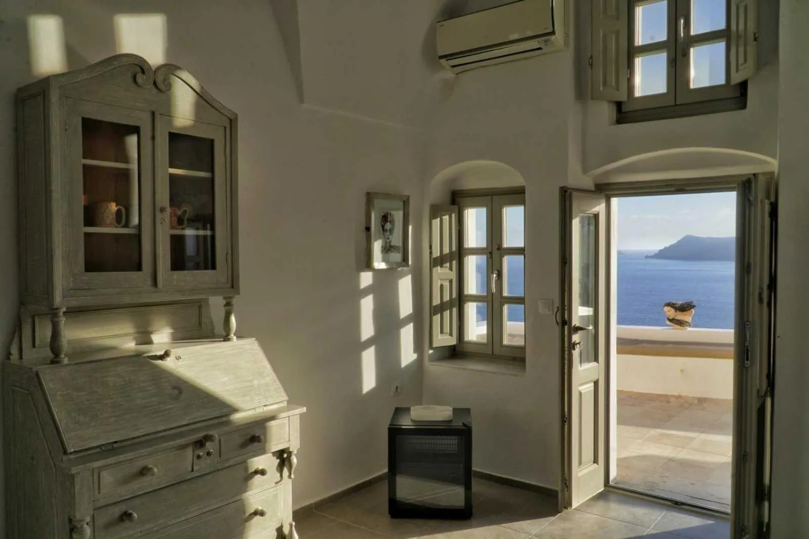 Living room in Ducato di Oia - Adults Only
