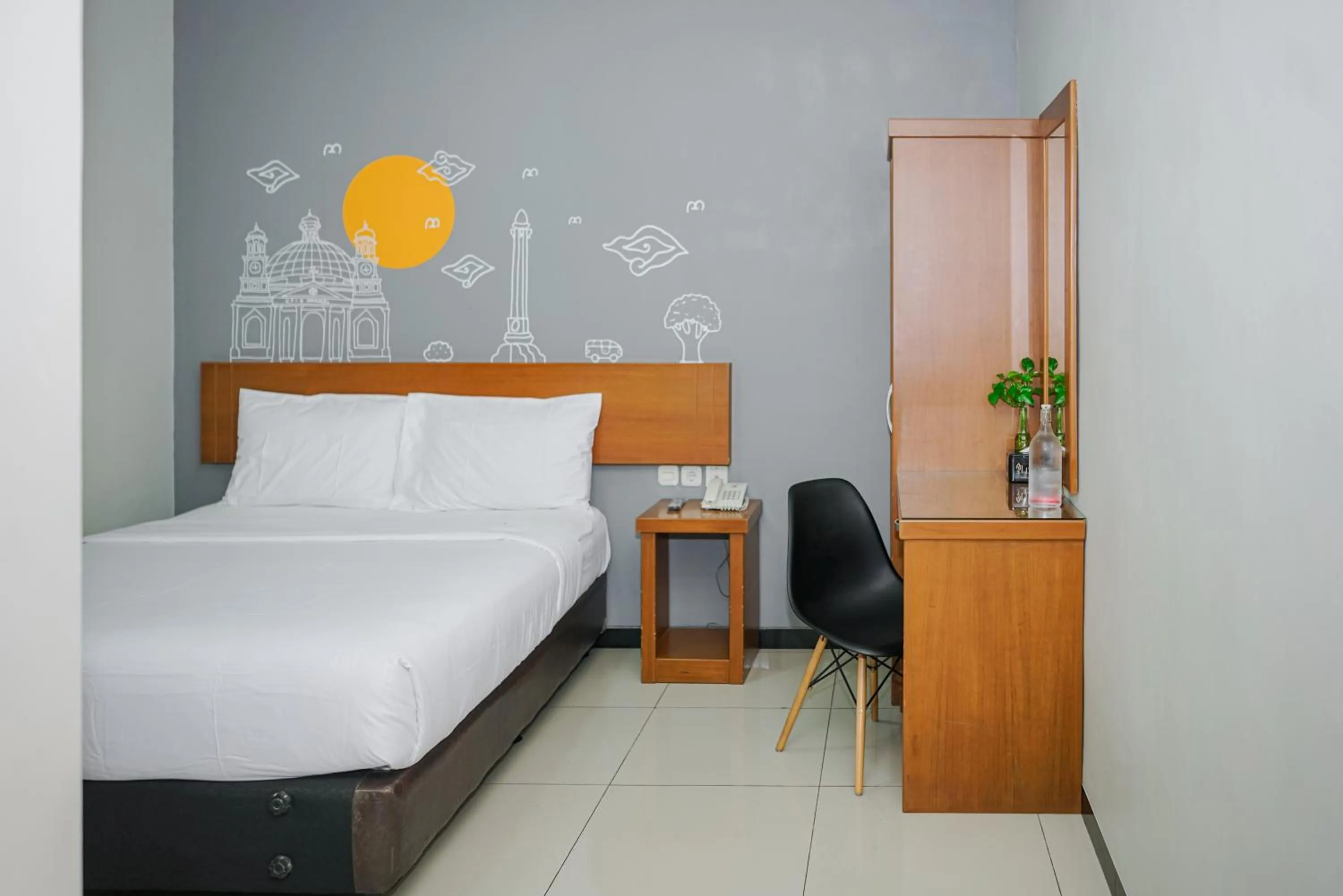 Bed in Sunrise Hotel Semarang