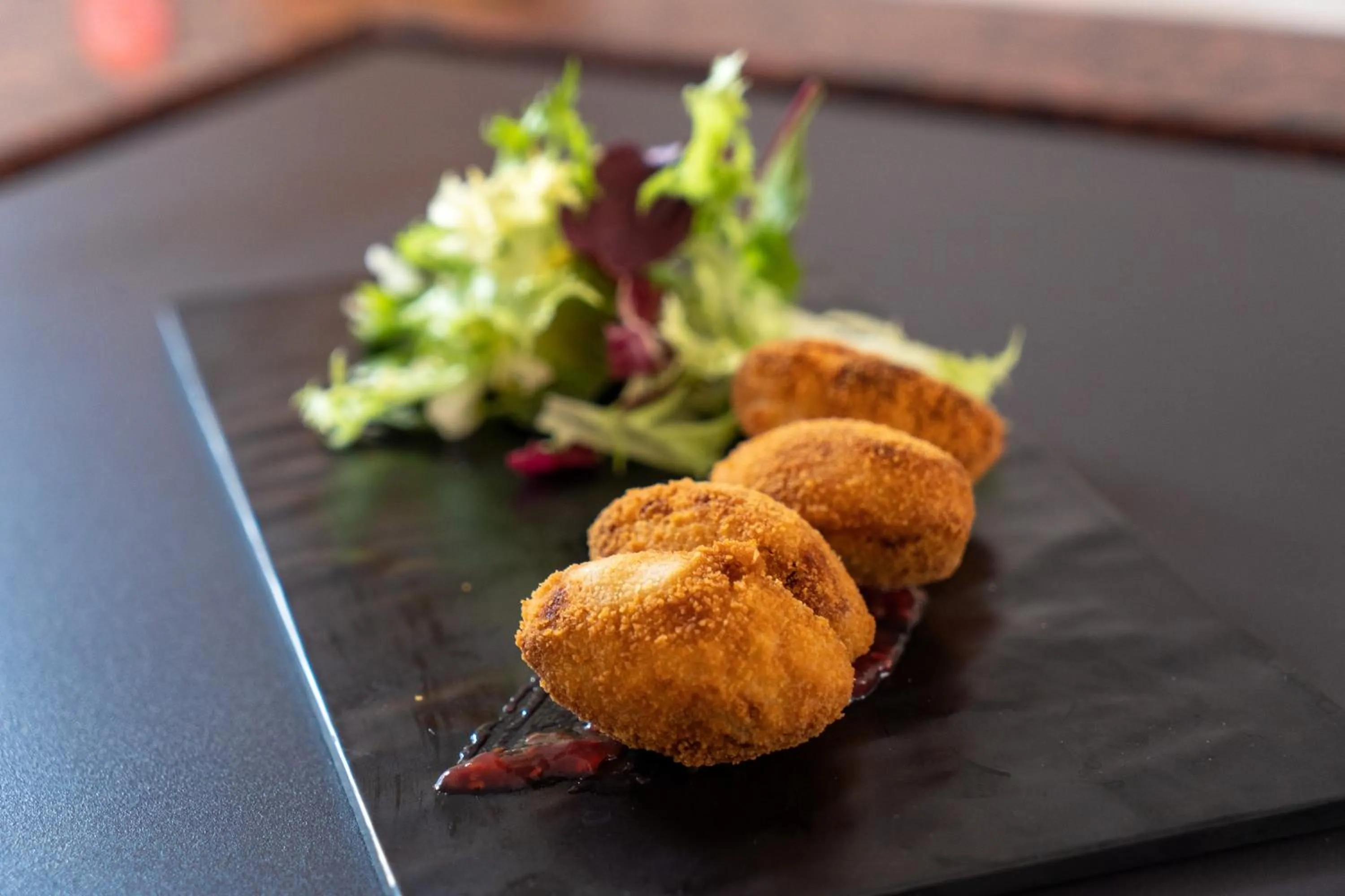 Restaurant/places to eat in Hotel Aubí