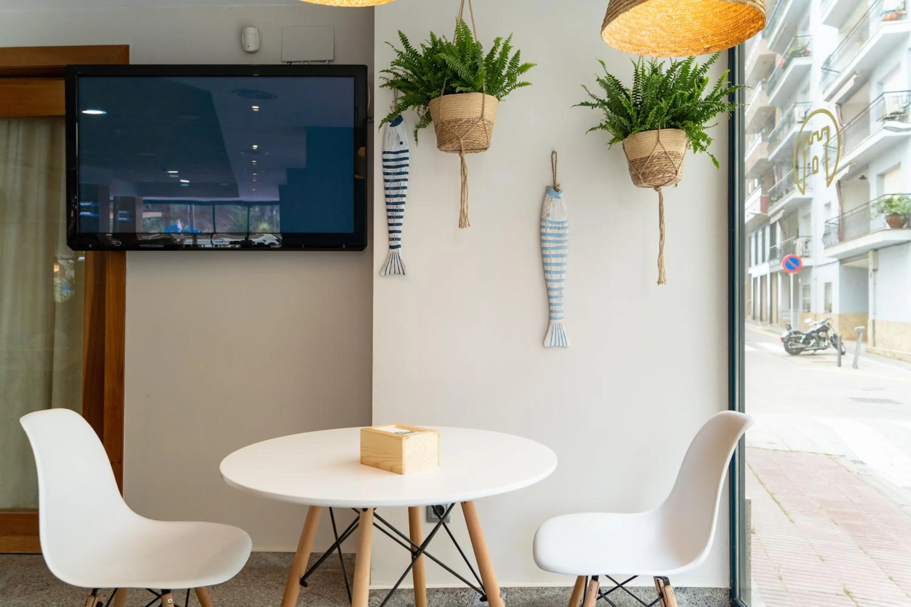 Restaurant/places to eat in Hotel Aubí