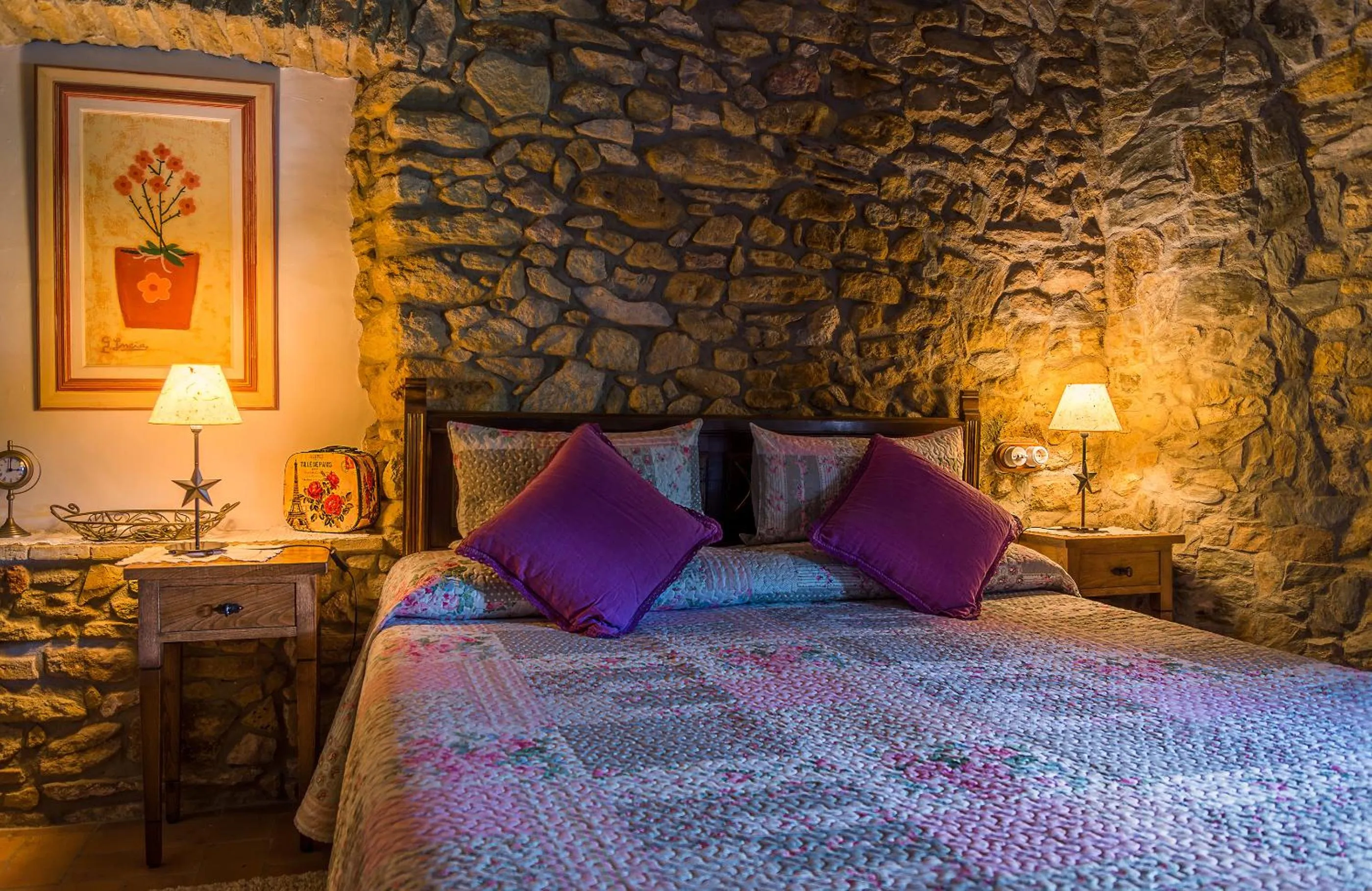 Decorative detail, Bed in Hotel Mas Rabiol -Emporda-Only Adults-Eco Hotel