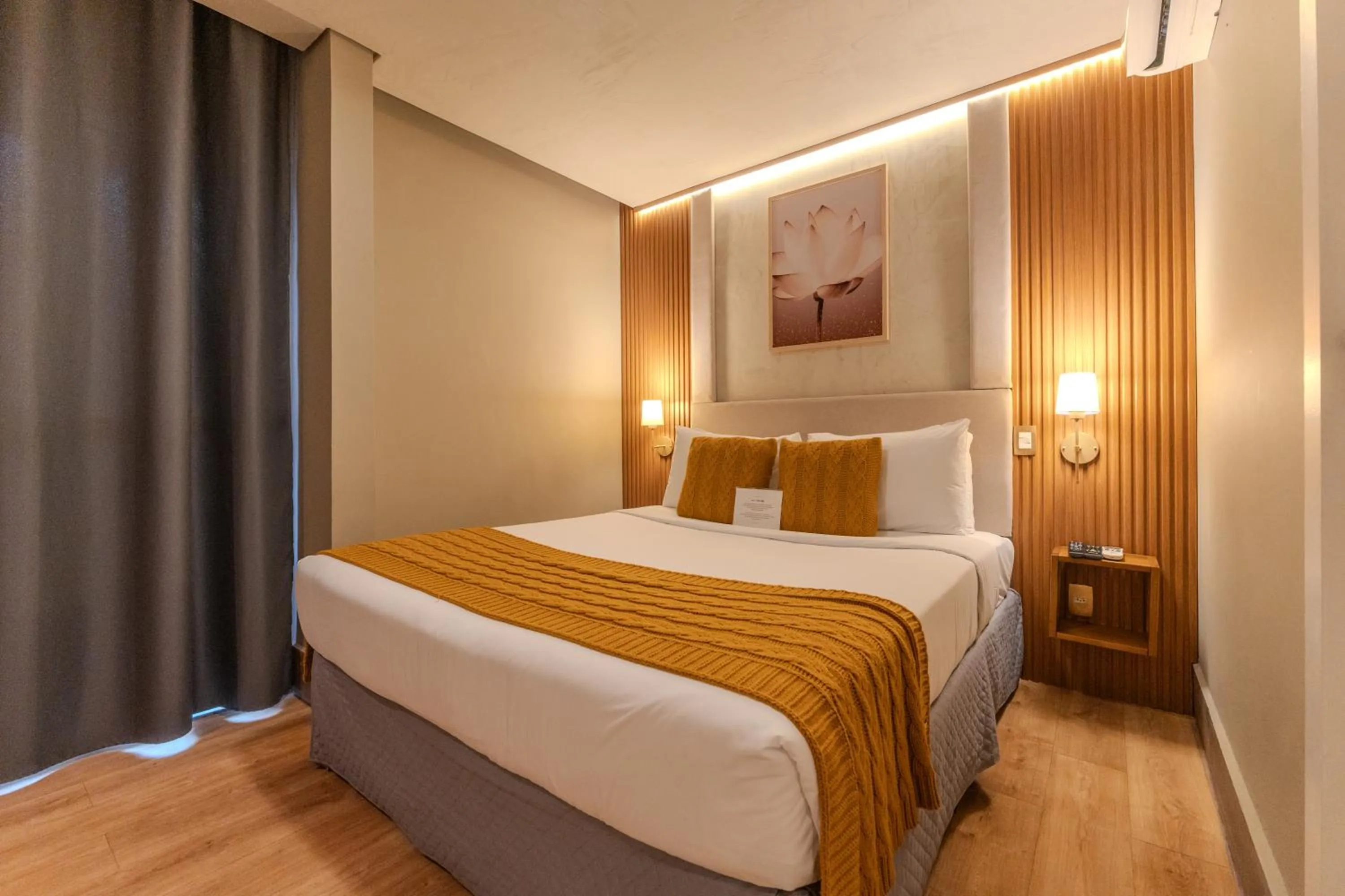 Bed in Hotel Heritage