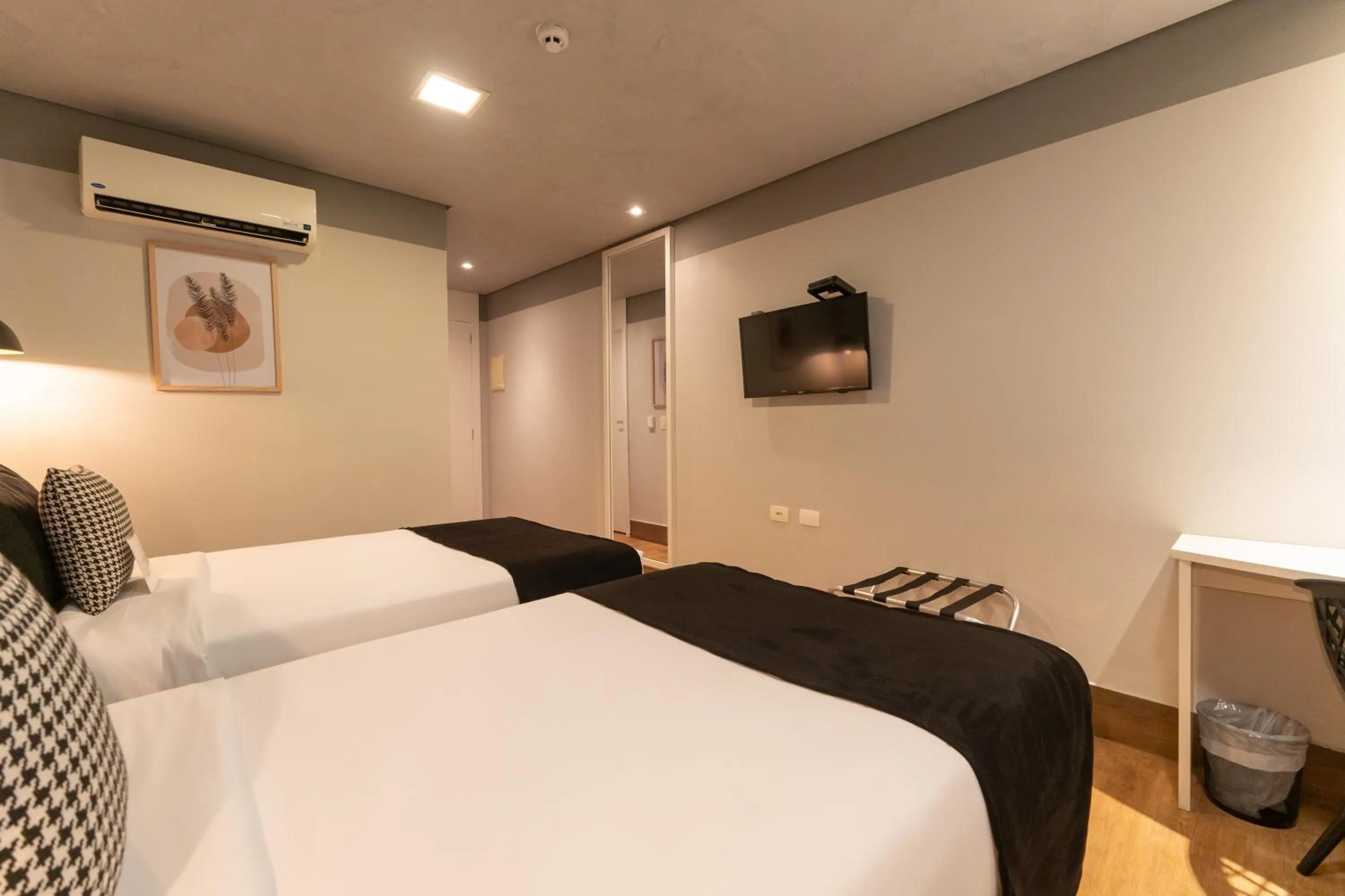 Bed in Hotel Heritage