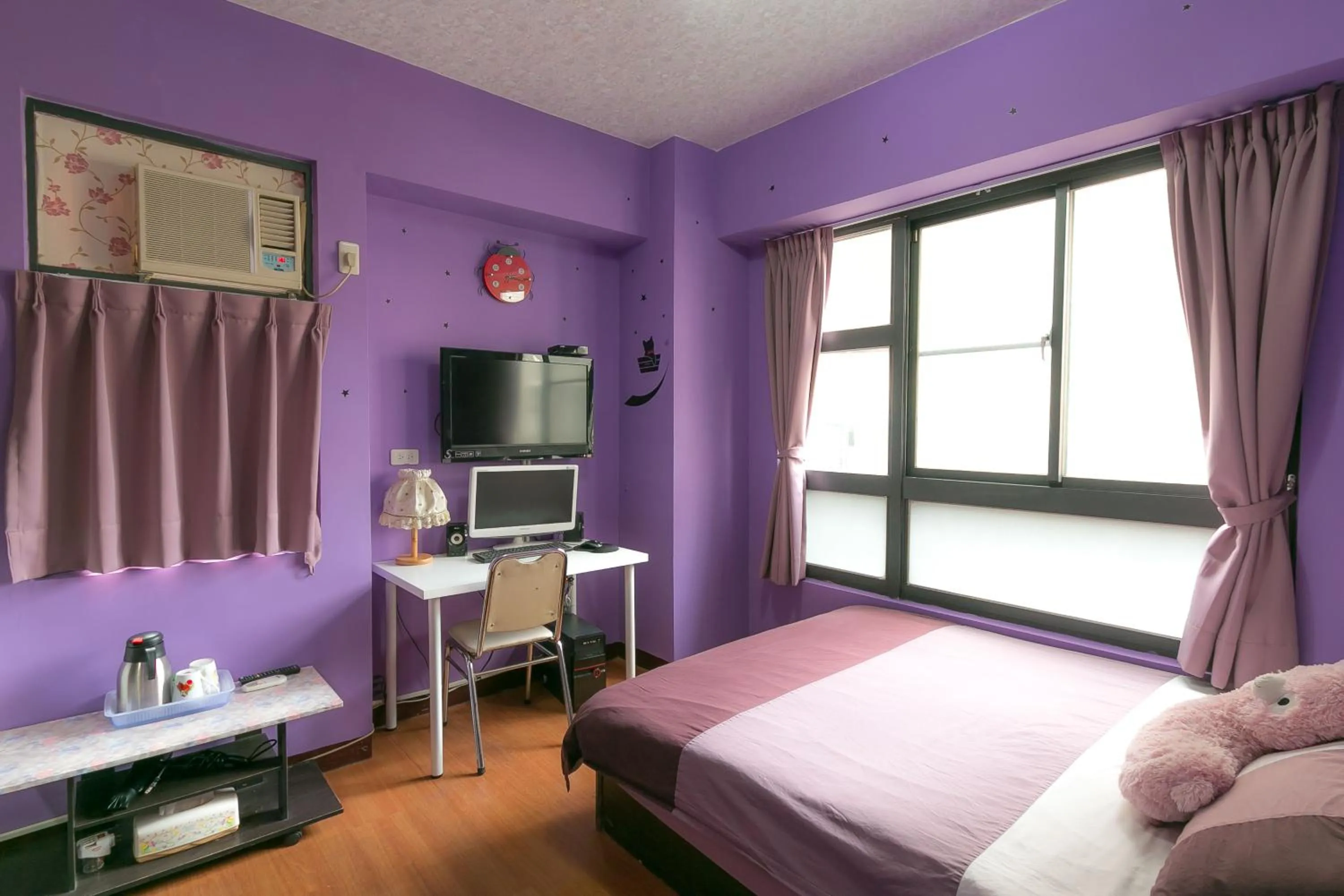 On site in Fengchia Love Heart