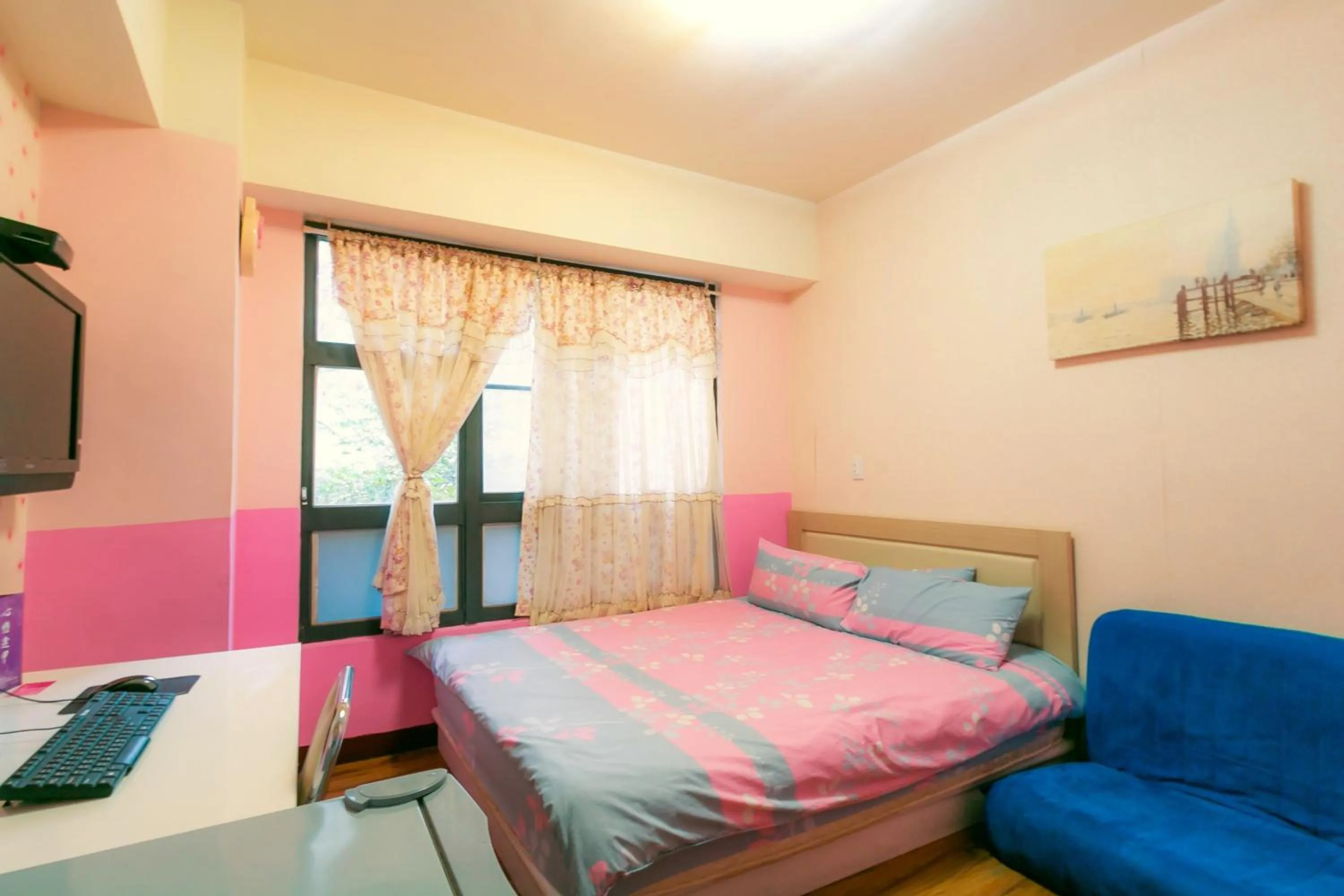 On site in Fengchia Love Heart