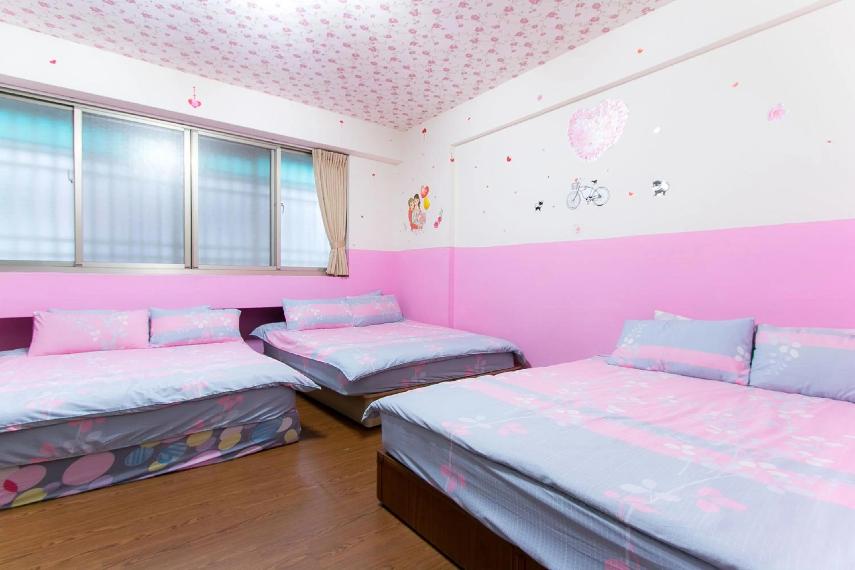 Property building in Fengchia Love Heart