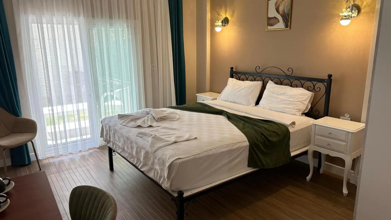 Bed in Aden Boutique Otel