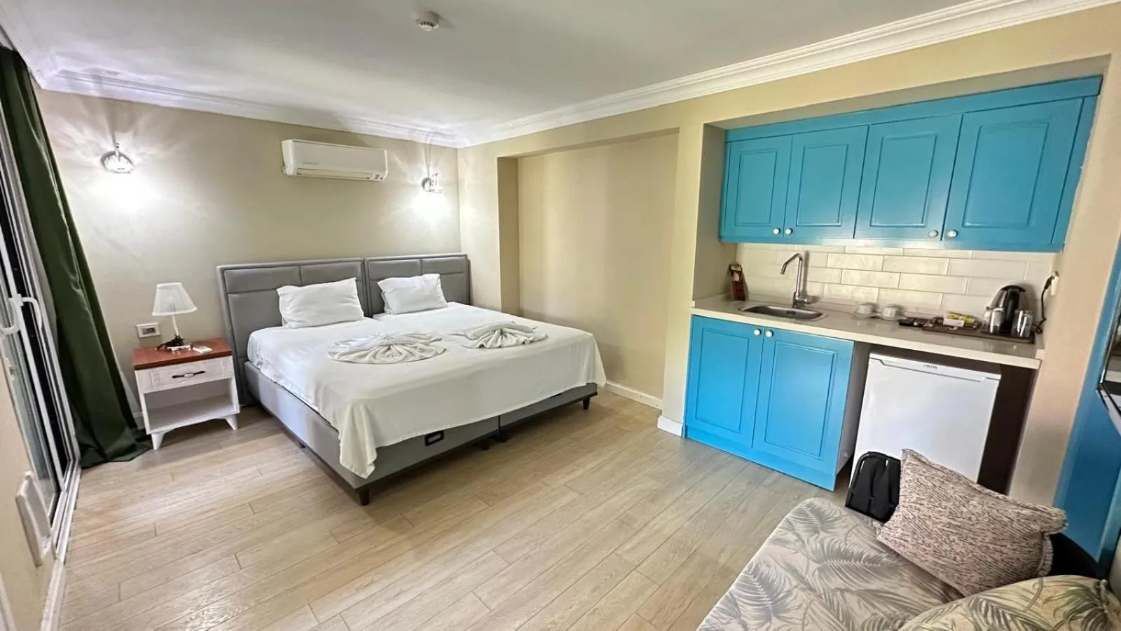 Restaurant/places to eat, Bed in Aden Boutique Otel