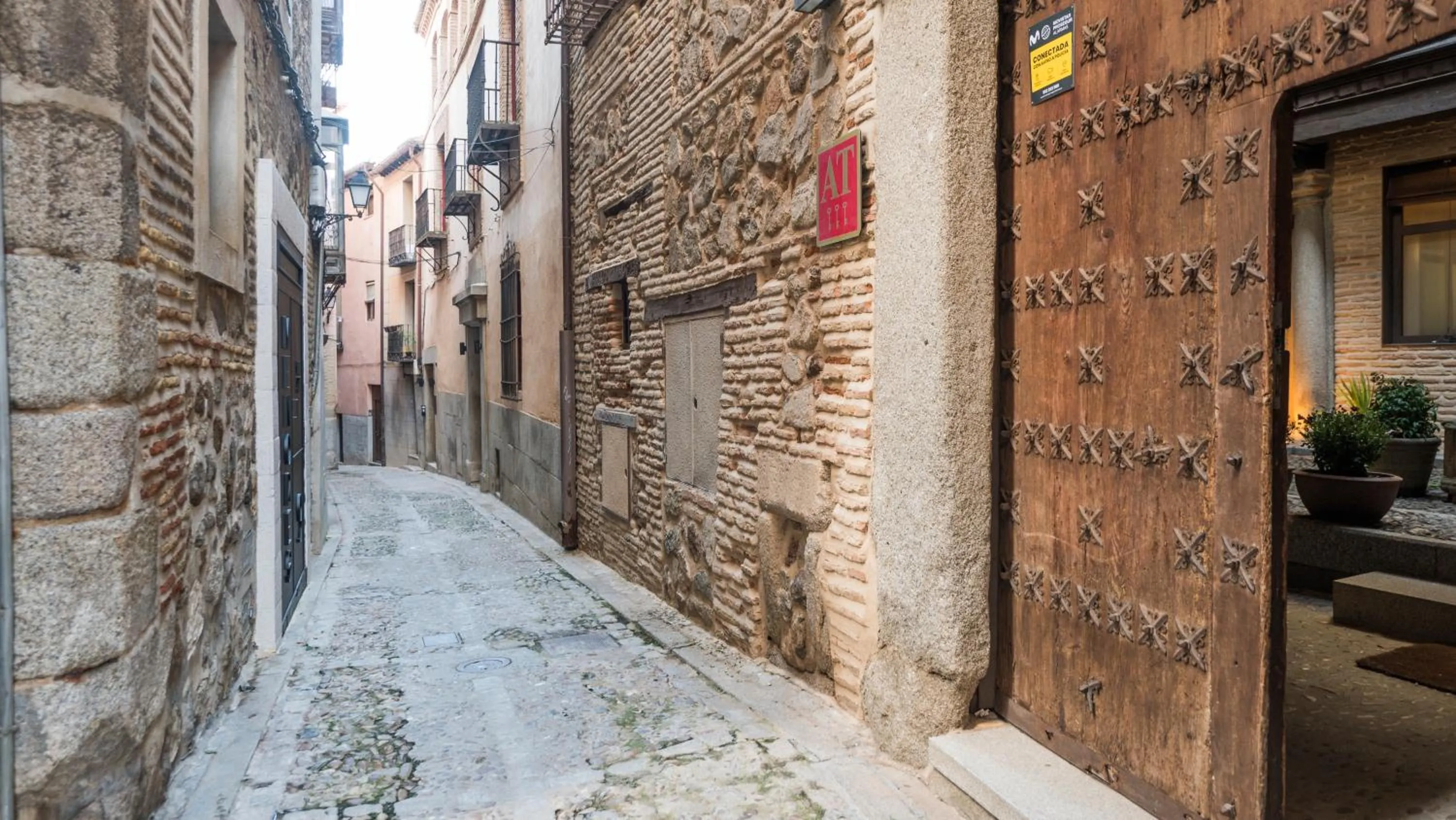 Day in Casa de los Mozárabes by Toledo AP