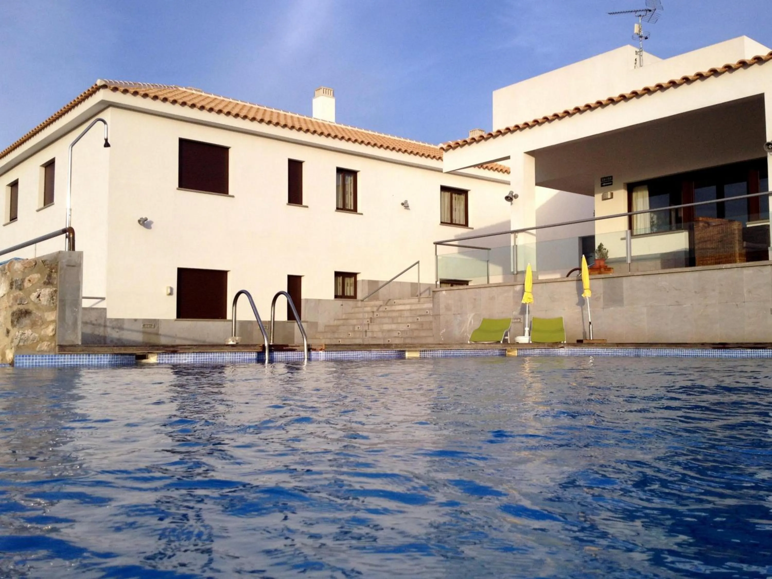 Swimming pool in Los Castillarejos Apartamentos Rurales