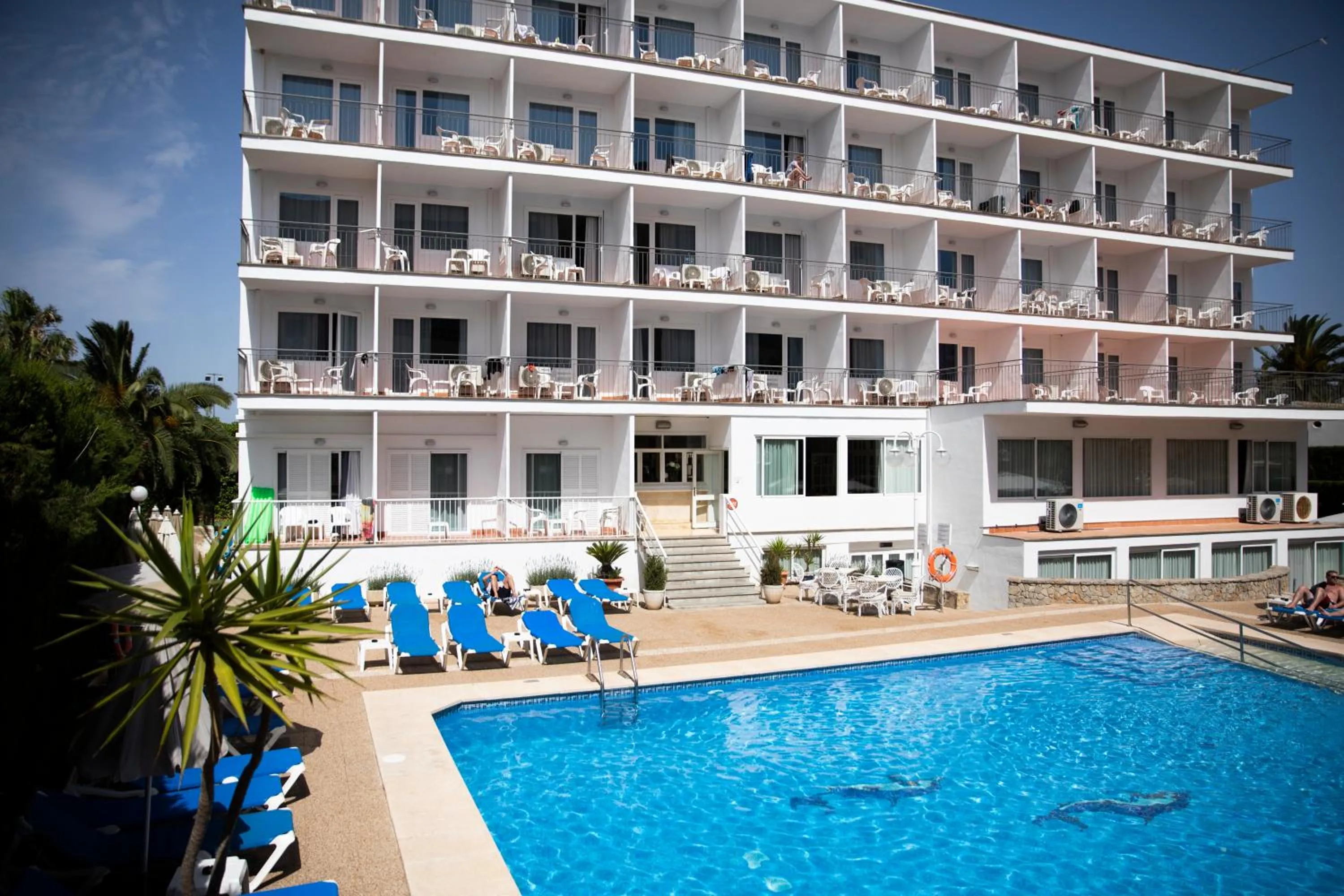 Swimming pool in Hotel Don Miguel Playa