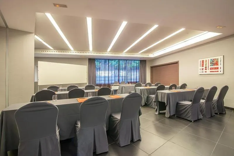 Meeting/conference room in Hotel Granada by Pierre & Vacances