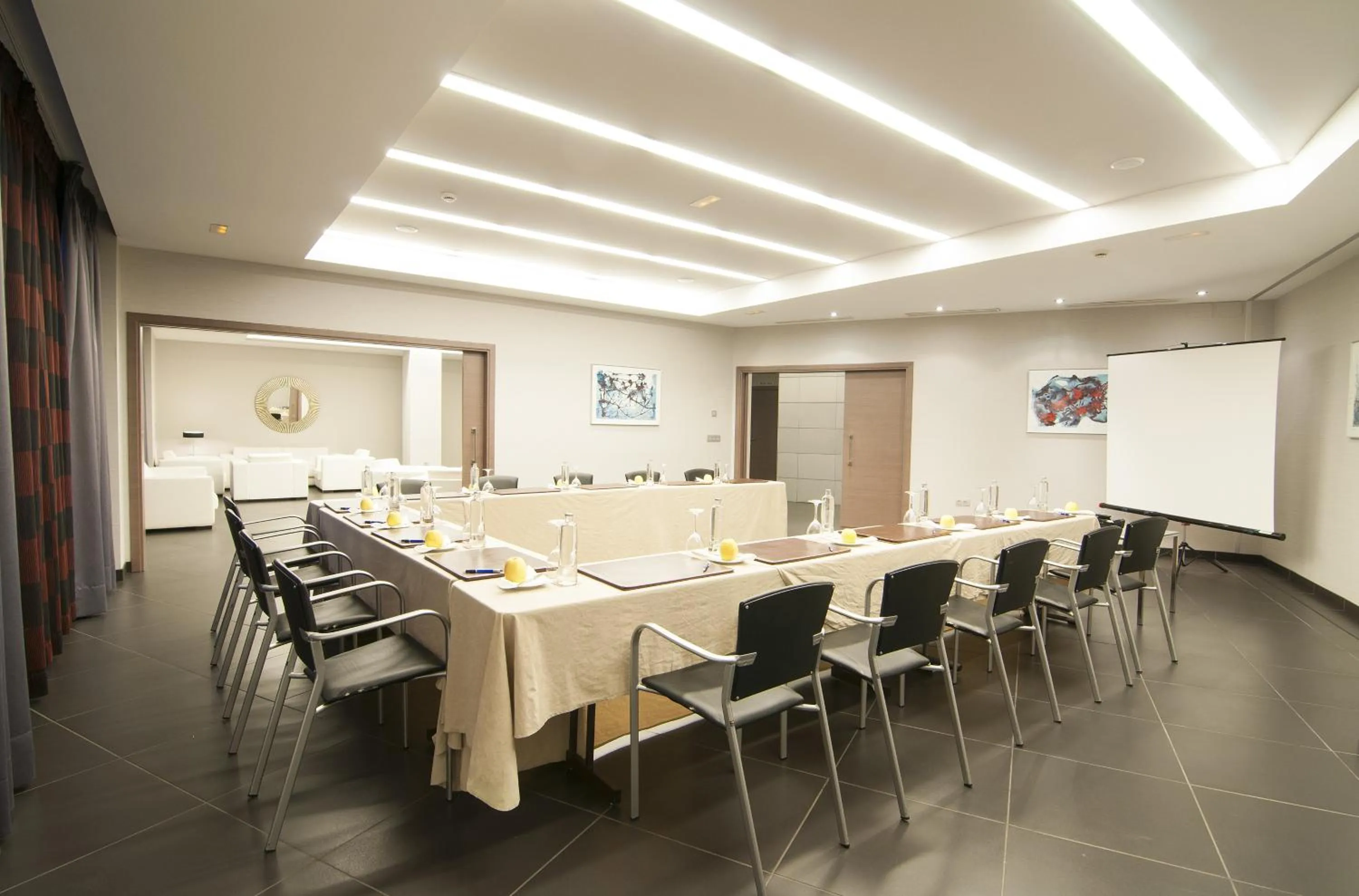 Meeting/conference room in Allegro Granada