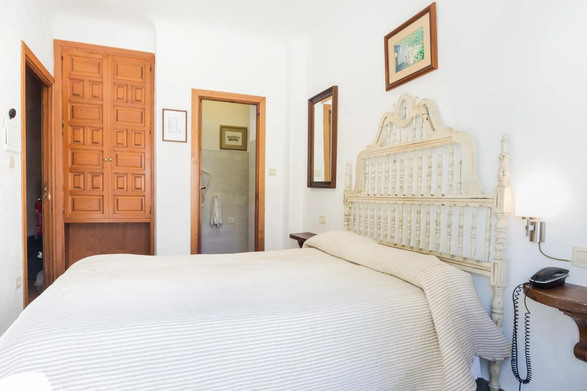 Bed in Hotel América