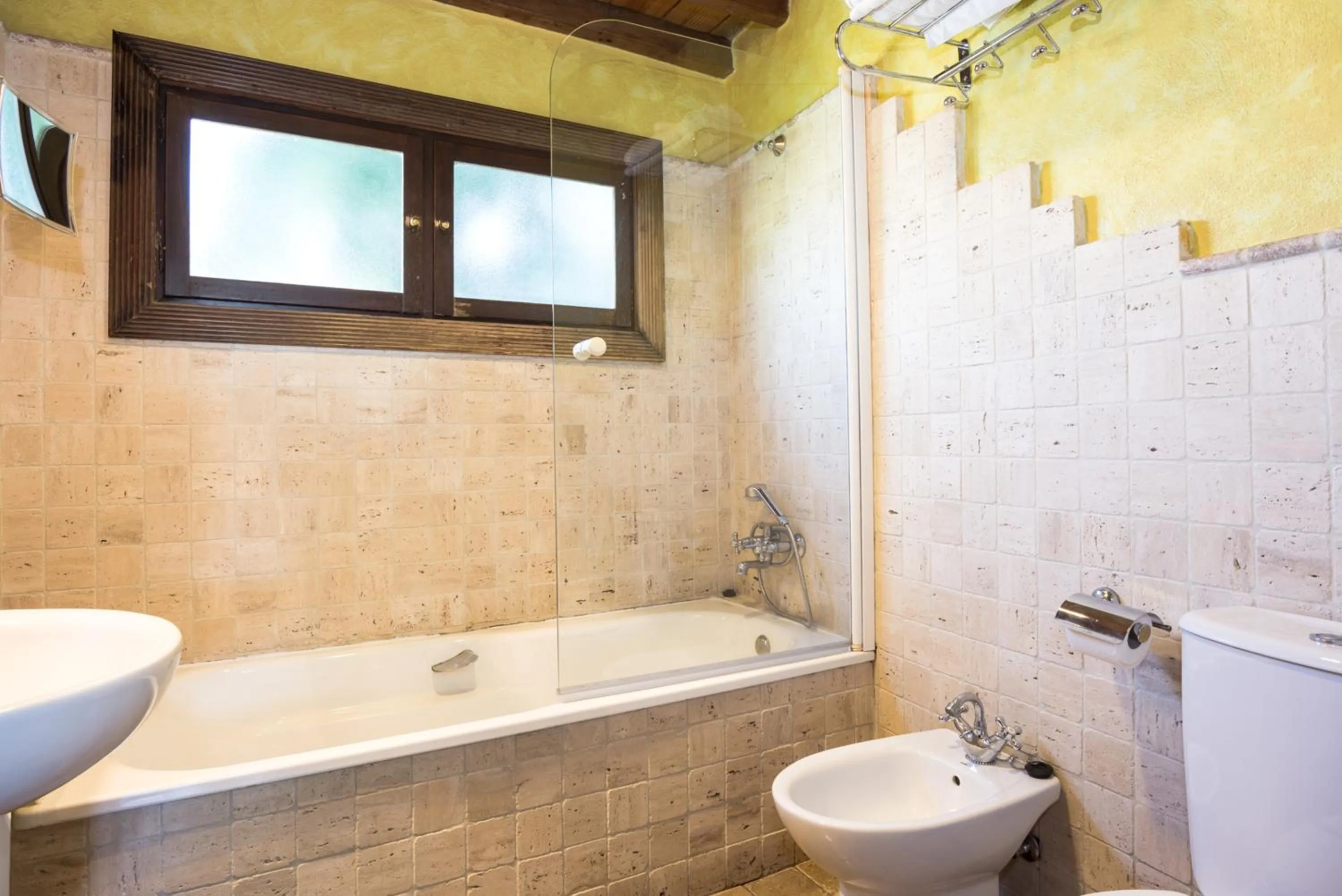 Bathroom in Hotel América