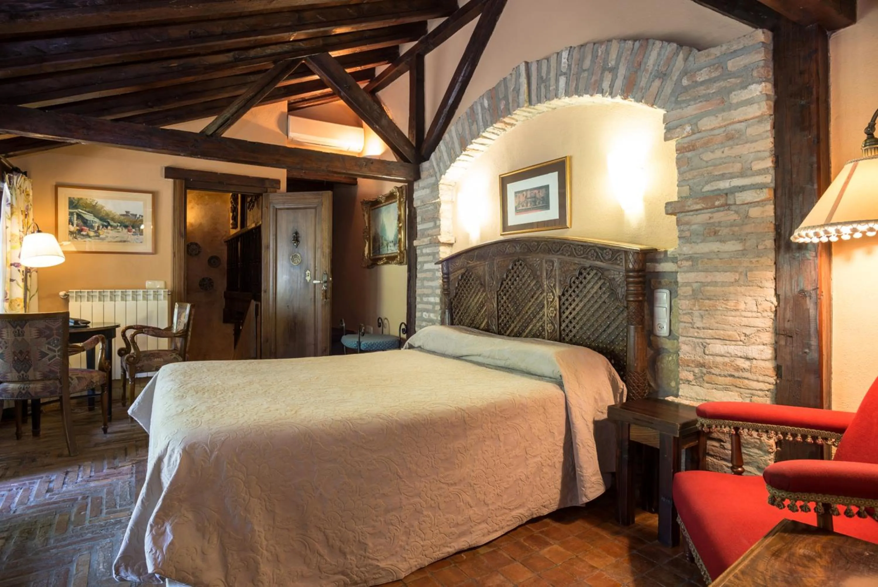 Bed in Hotel América