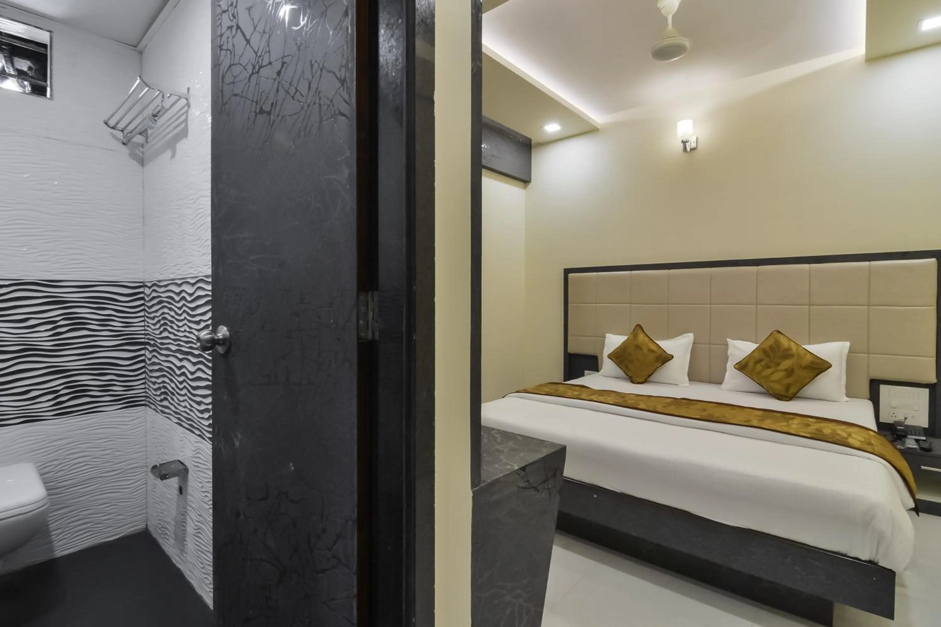 Bed in Hotel Aroma- Dadar